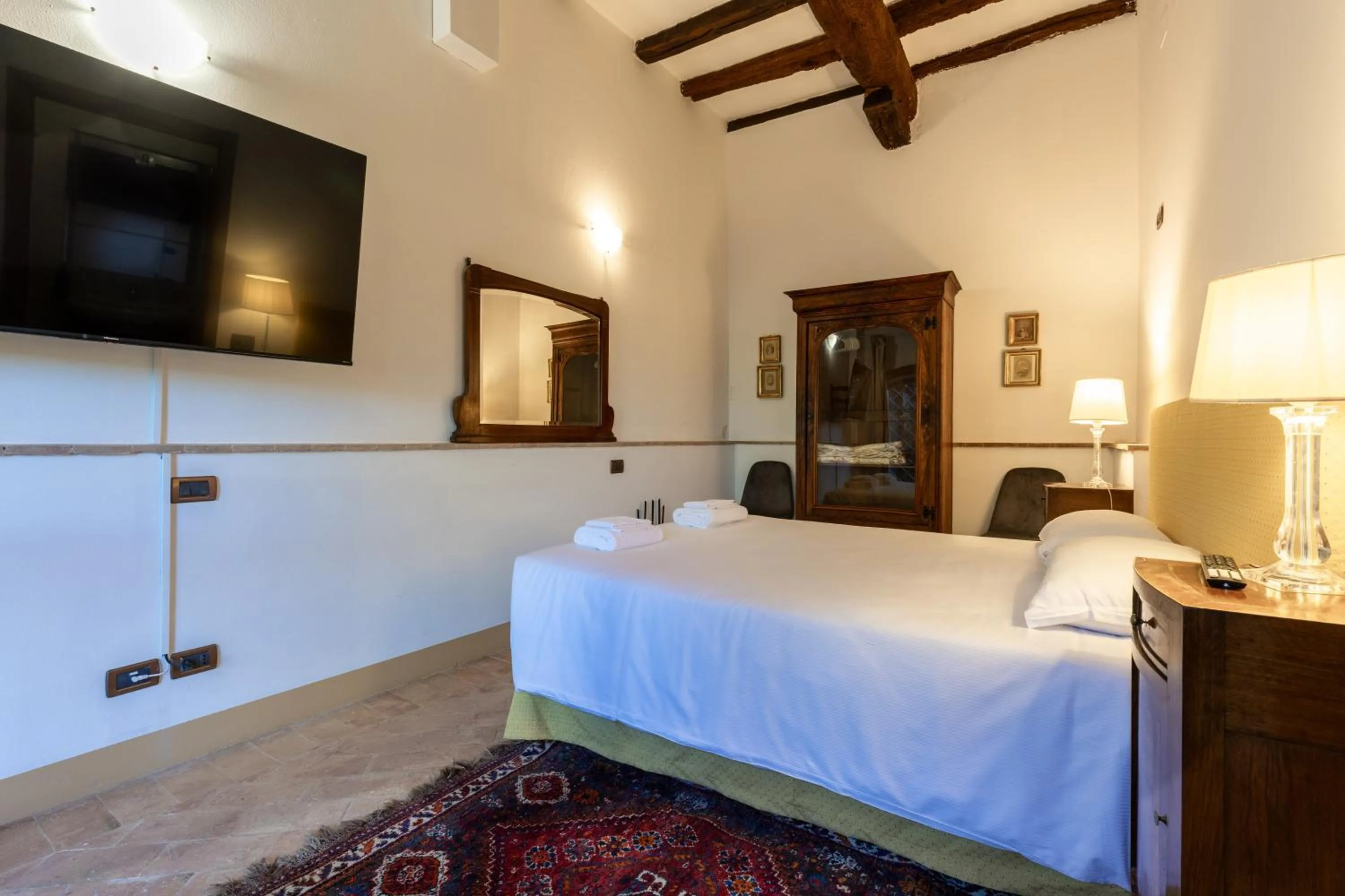 Bed in BolognaRoomscom - Ca' Palazzo