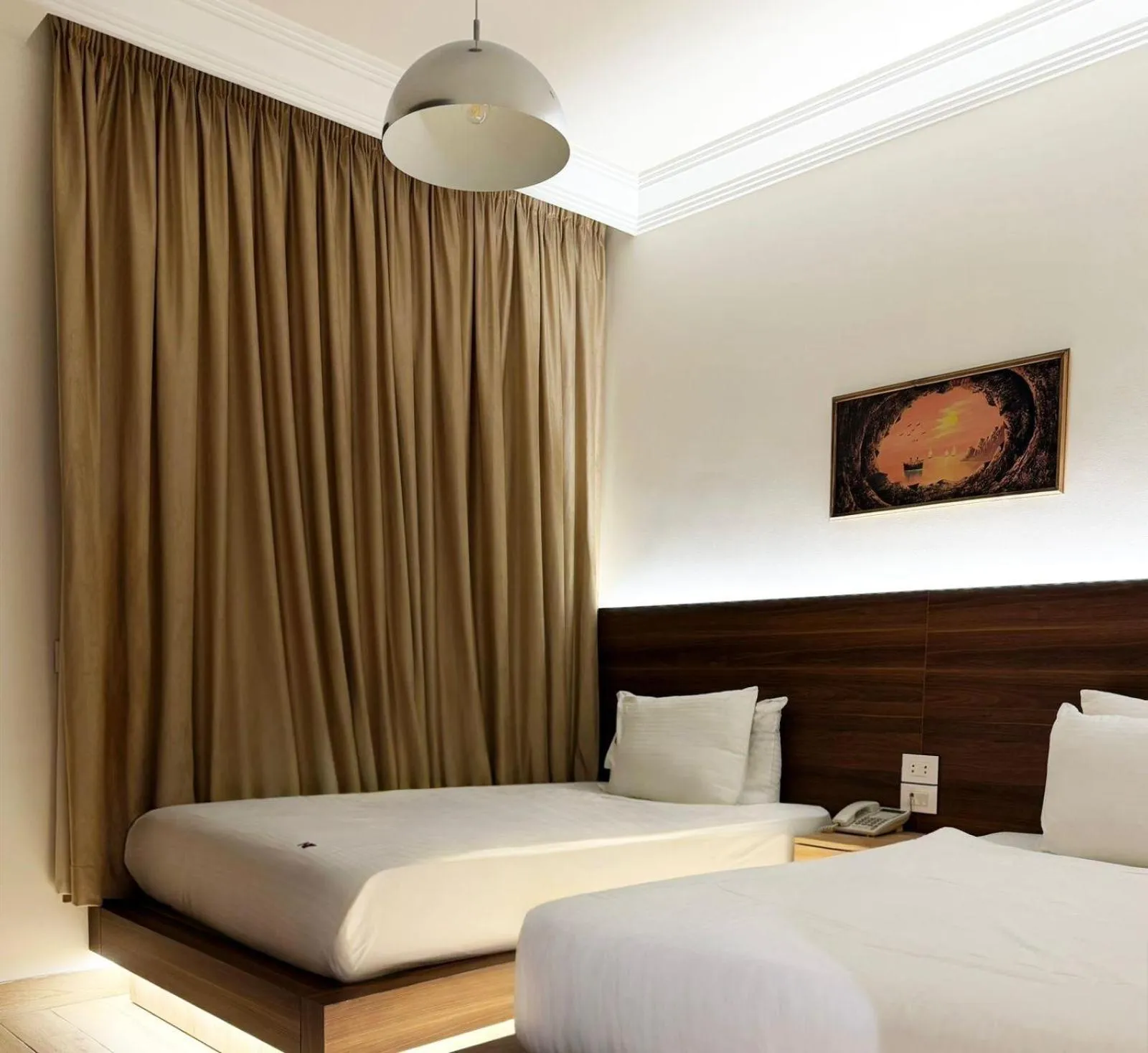 Bedroom, Bed in Ny Suites