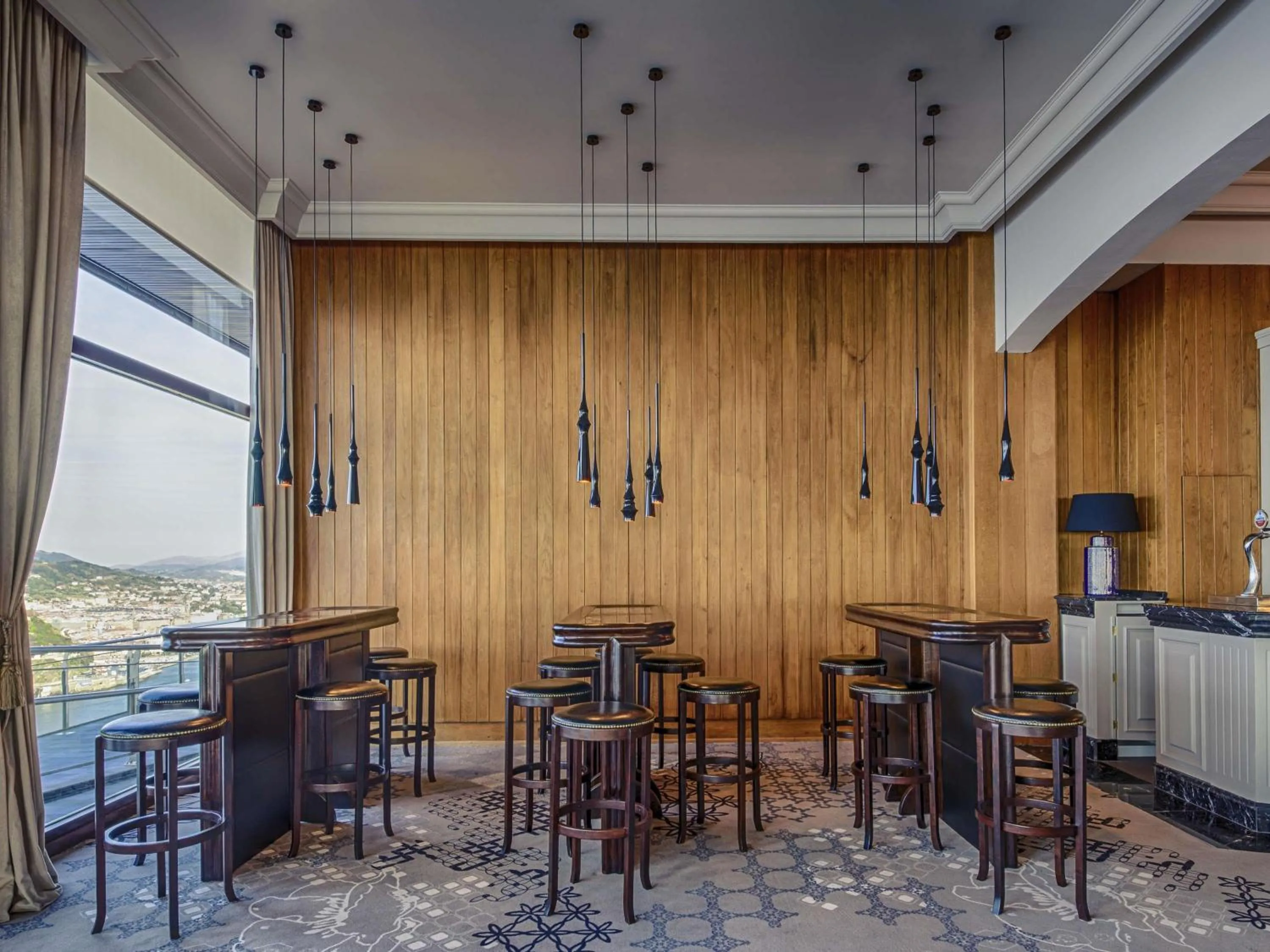 Lounge or bar in Mercure Monte Igueldo