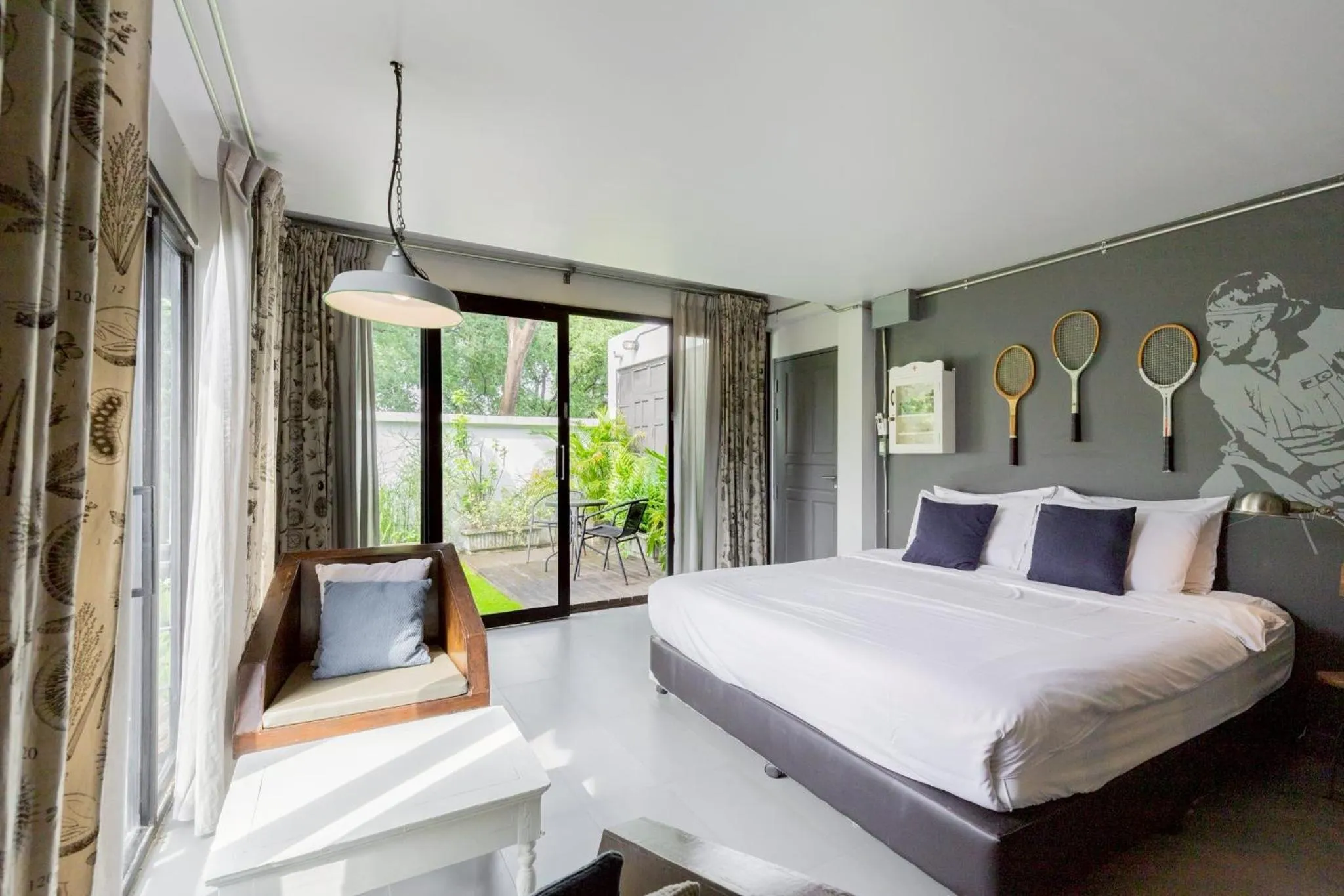 Photo of the whole room, Bed in Pyur Otel by Ombra House