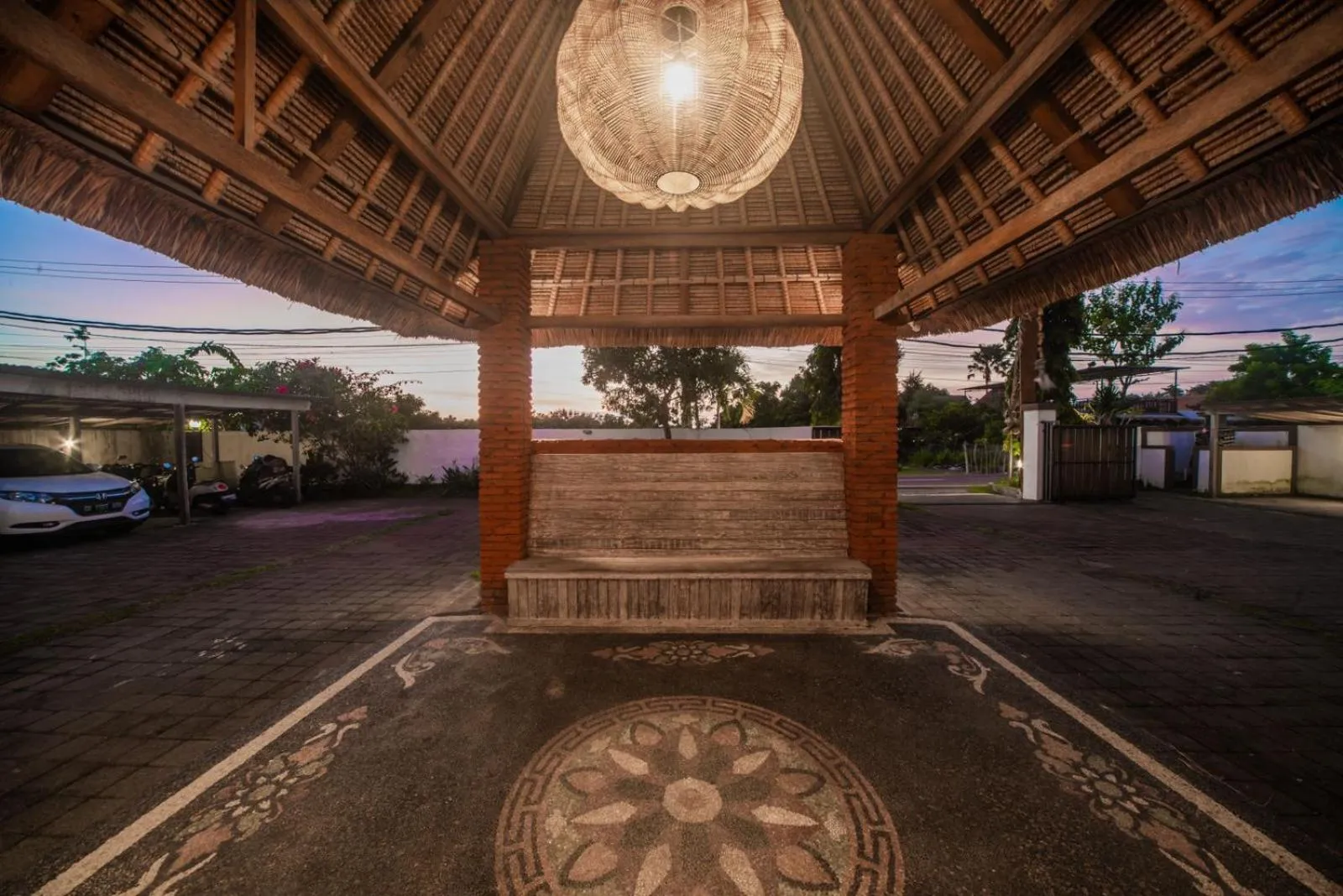 Parking in Olo Surf Nature