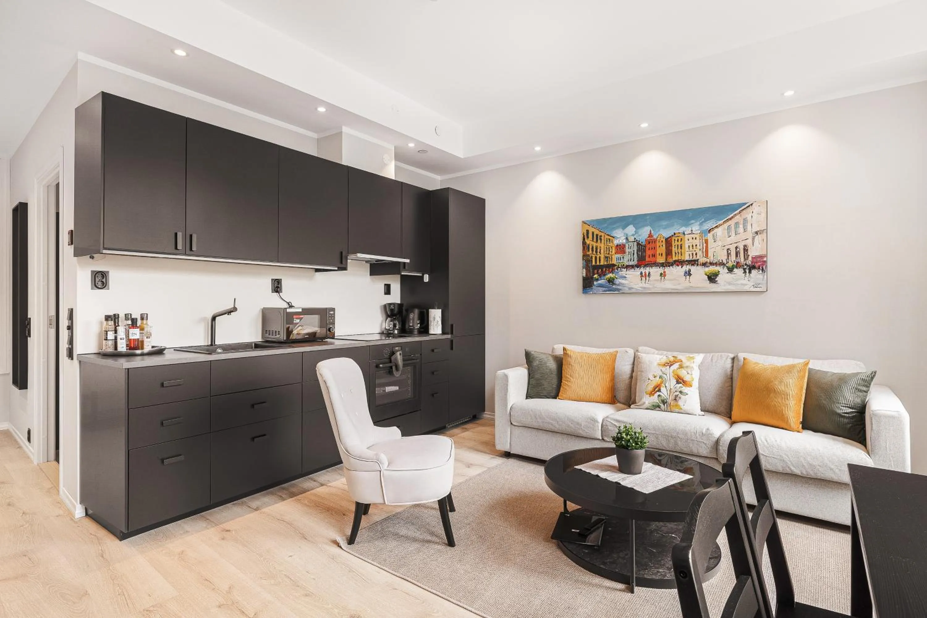 Two-Bedroom Apartment with City View in Allmenningen Apartments