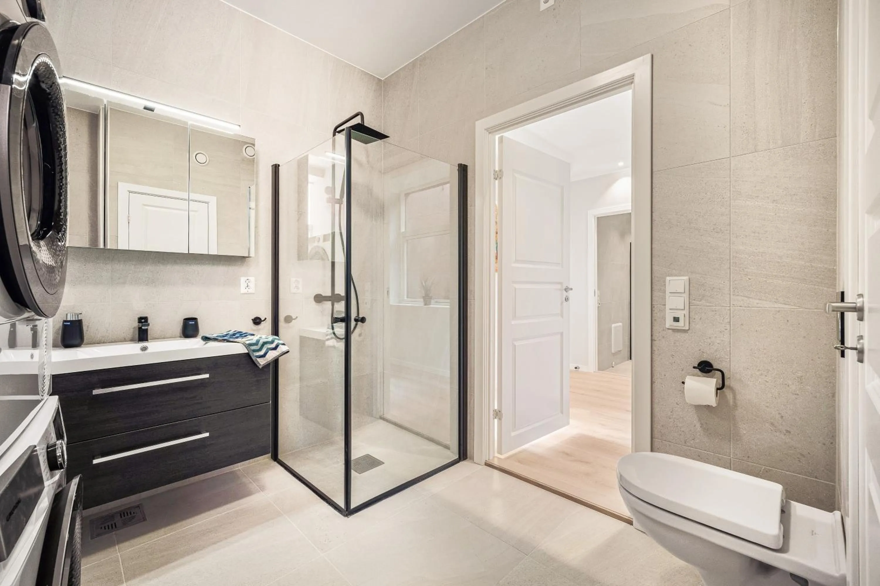 Three-Bedroom Apartment in Allmenningen Apartments