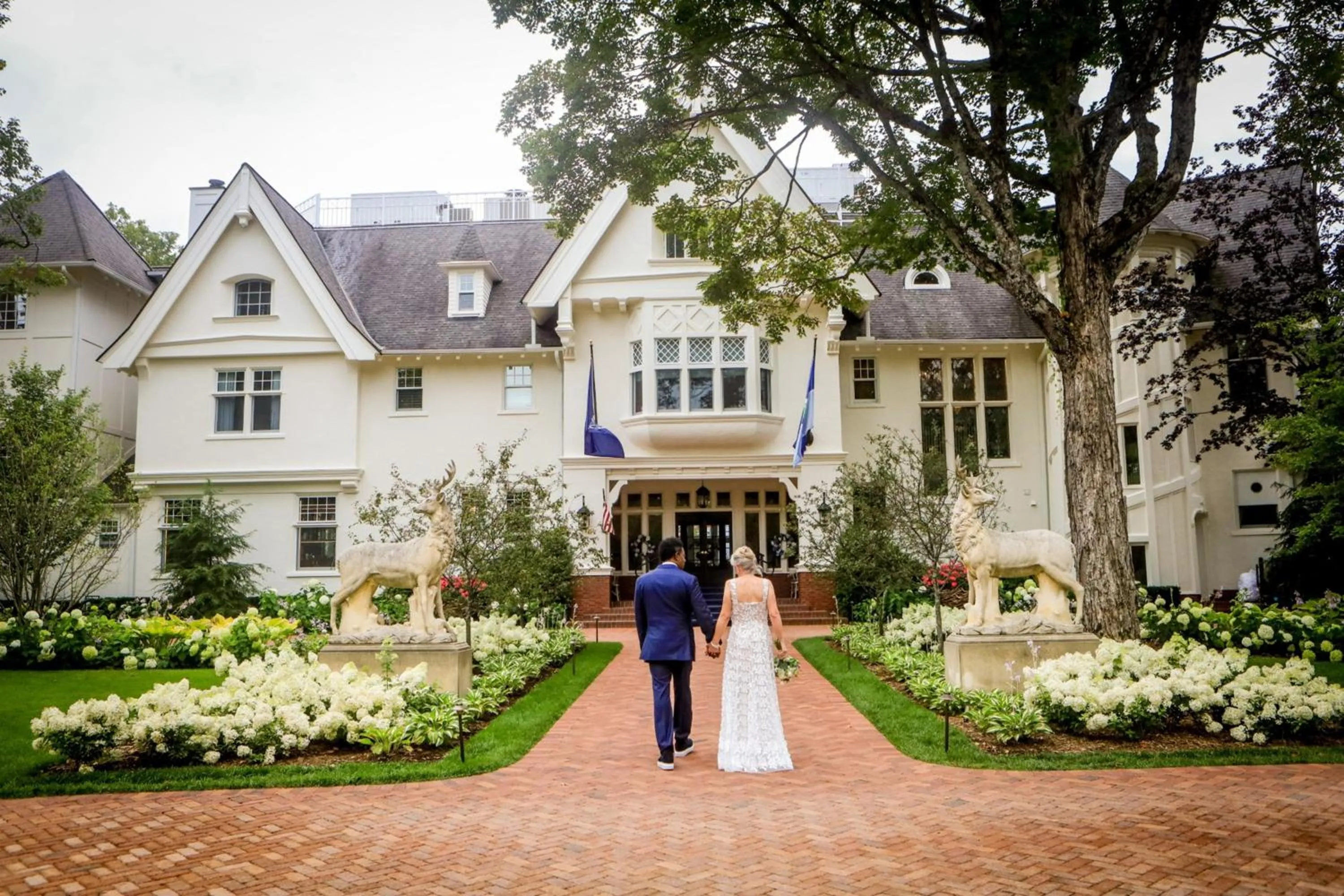 wedding in The Inn at Stonecliffe