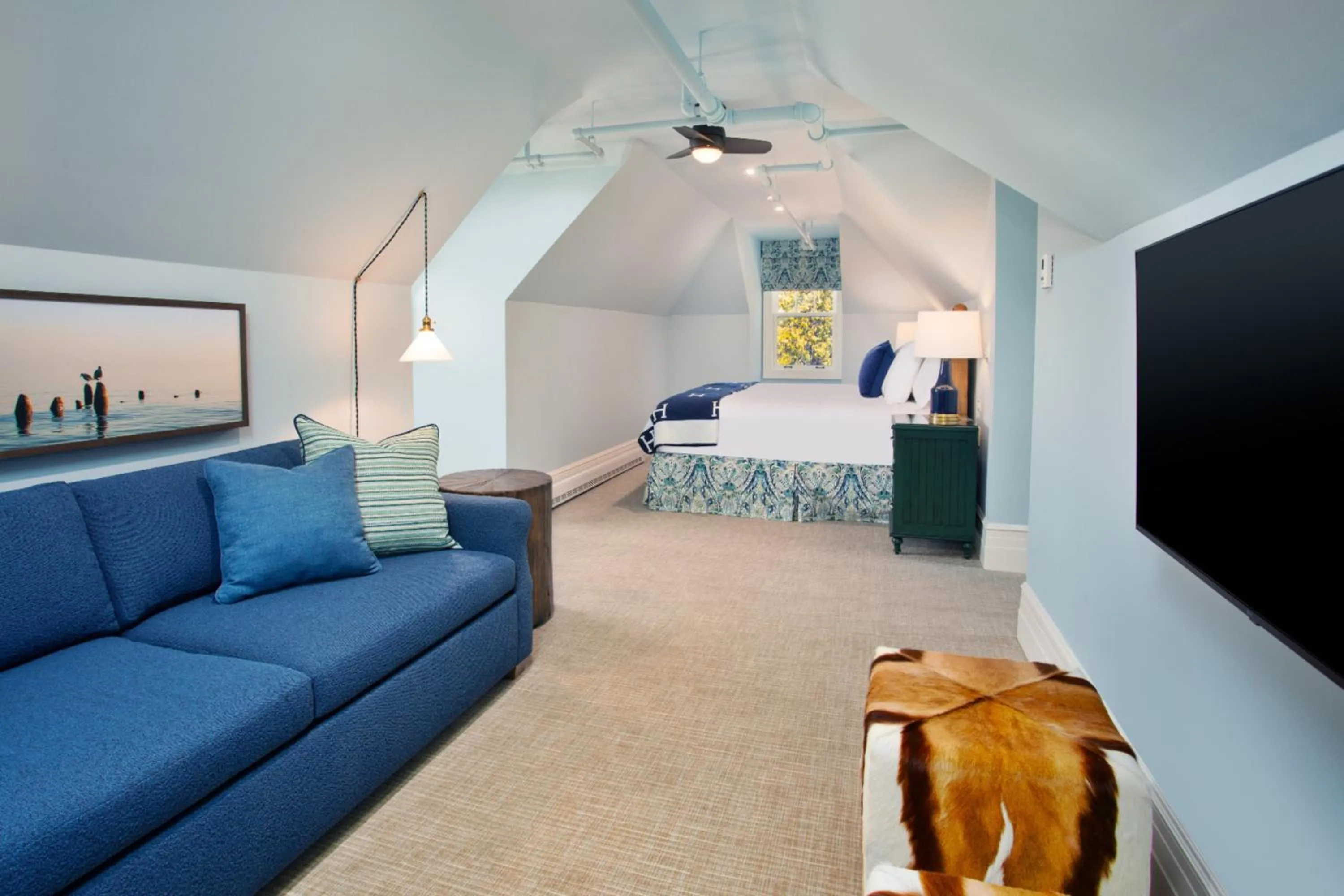 Bed in The Inn at Stonecliffe