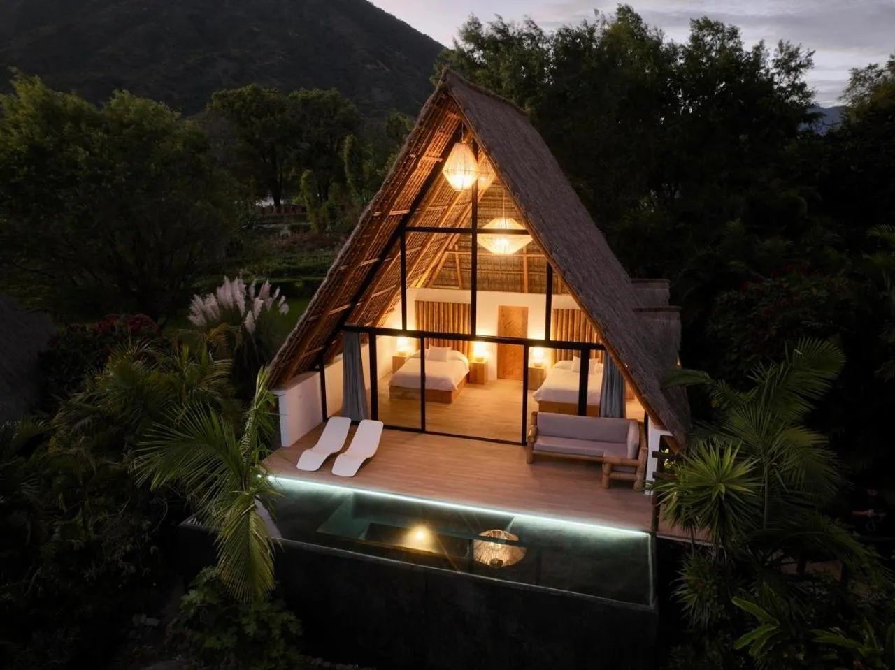 Bungalow - single occupancy - Water Front  in Hotel Bambu