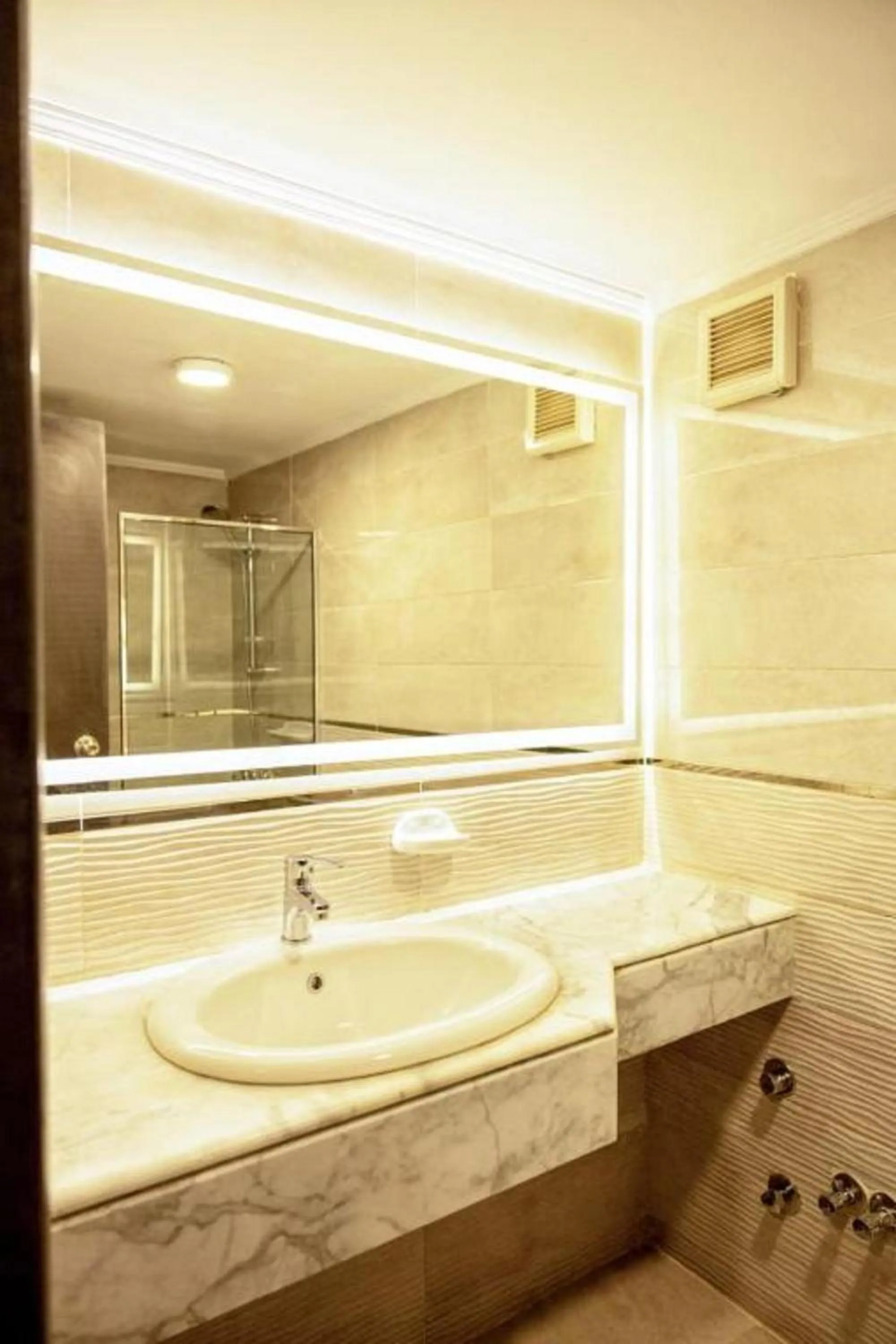 Bathroom in Mar Charbel Hotel Cairo
