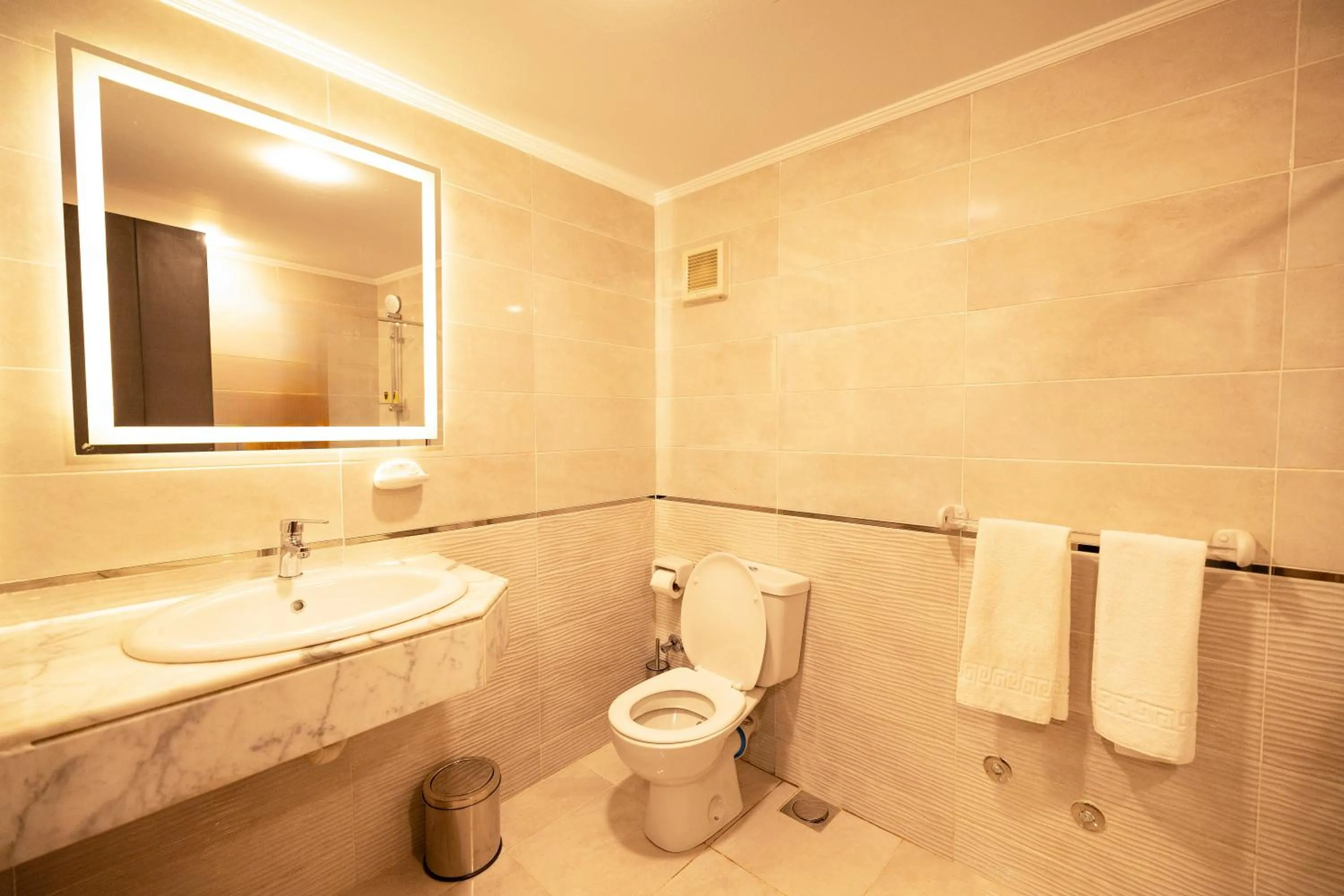 Bathroom in Mar Charbel Hotel Cairo