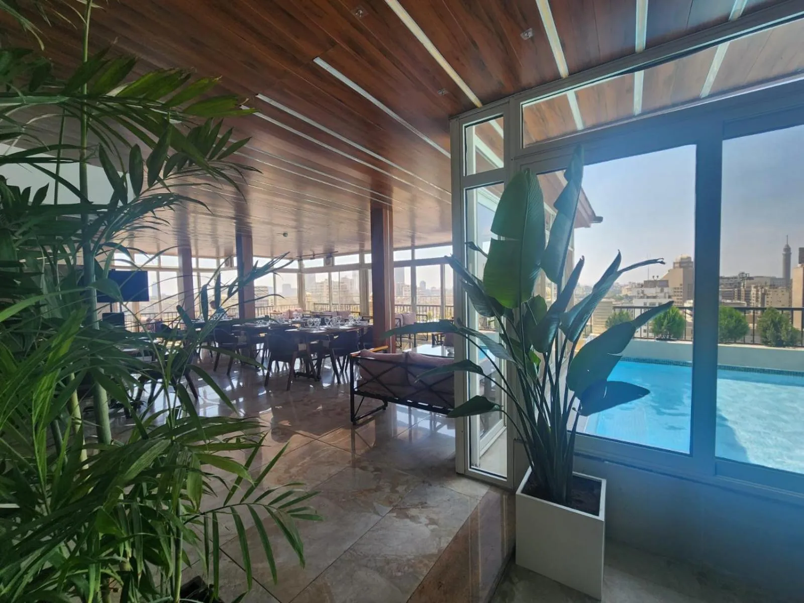 Restaurant/places to eat in Mar Charbel Hotel Cairo