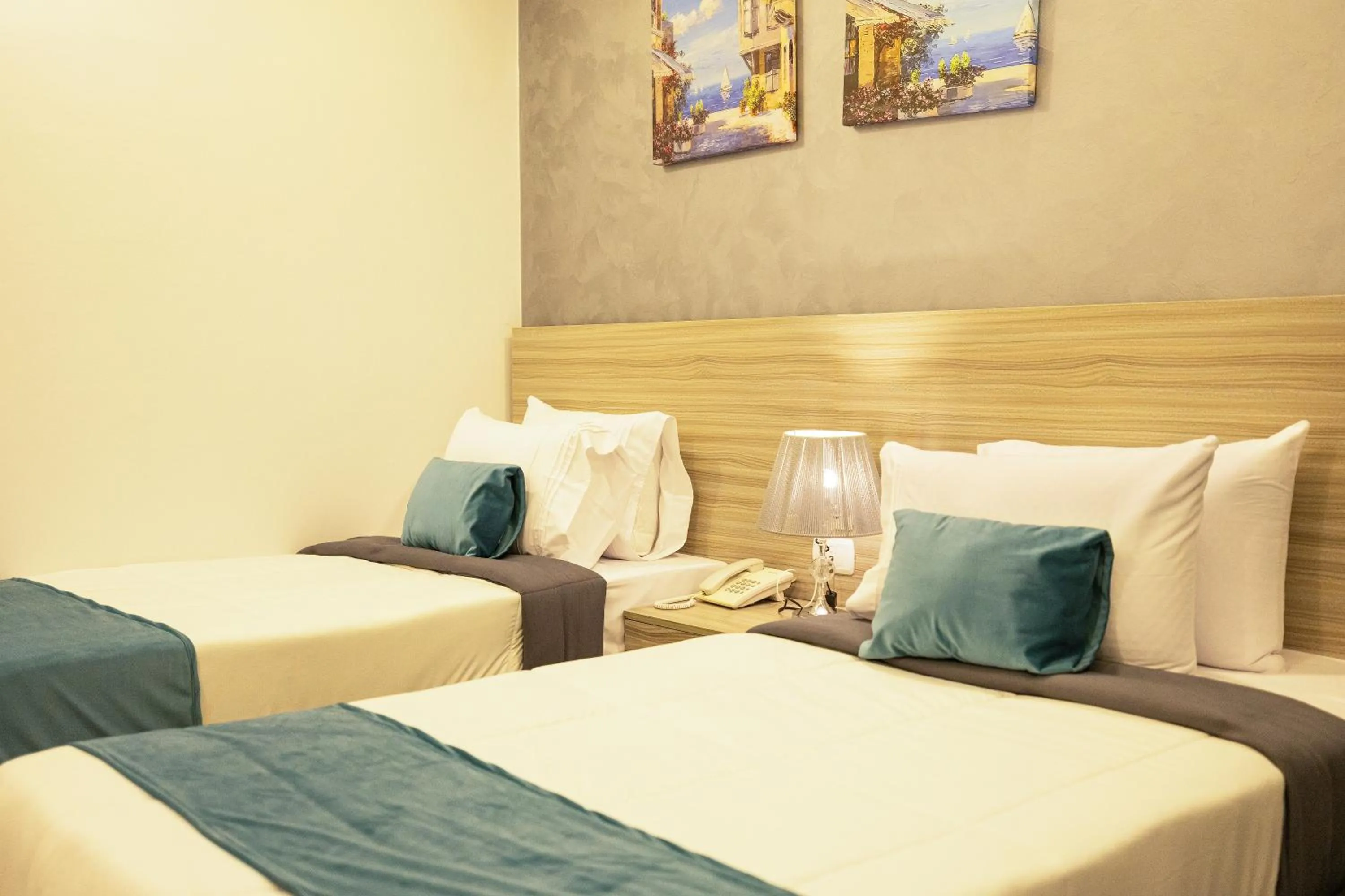 Bedroom, Bed in Mar Charbel Hotel Cairo