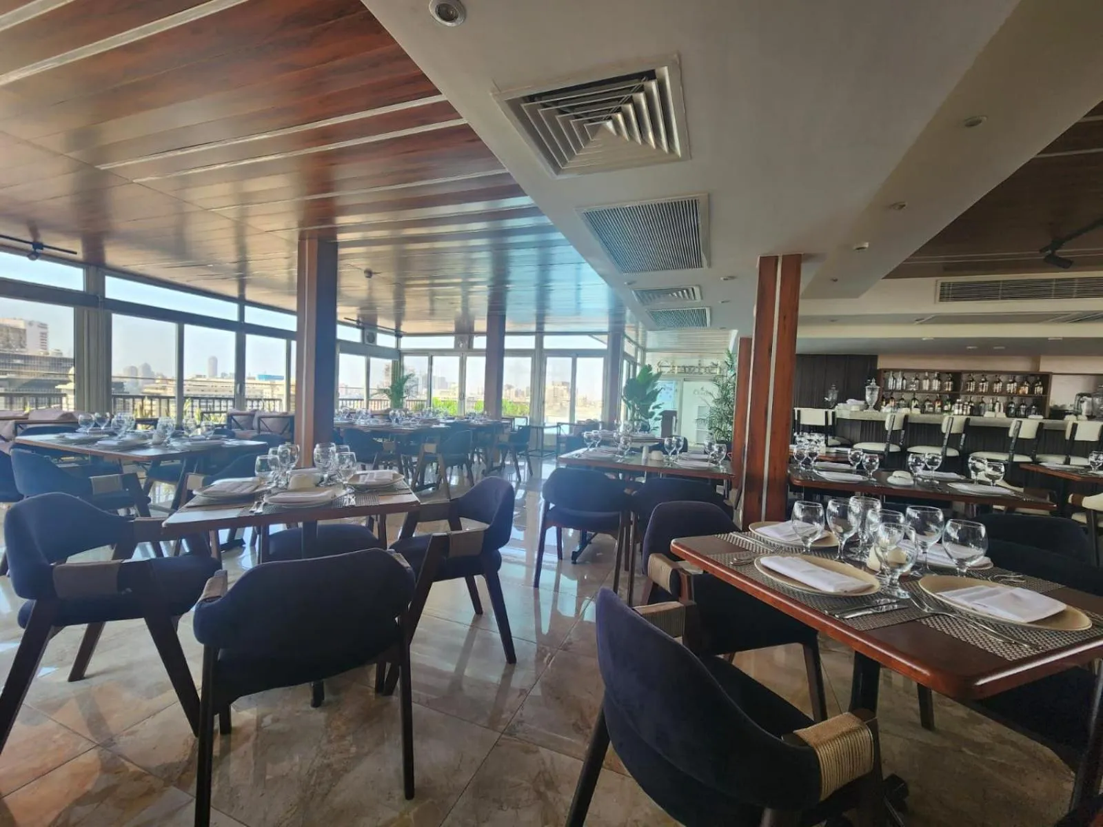Restaurant/places to eat in Mar Charbel Hotel Cairo
