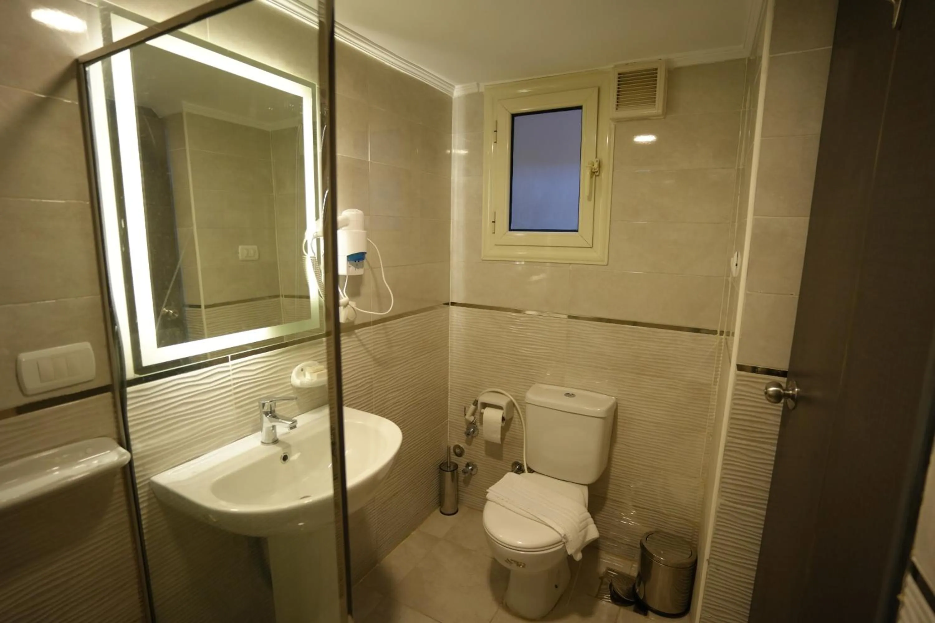 Mar Charbel Hotel Cairo