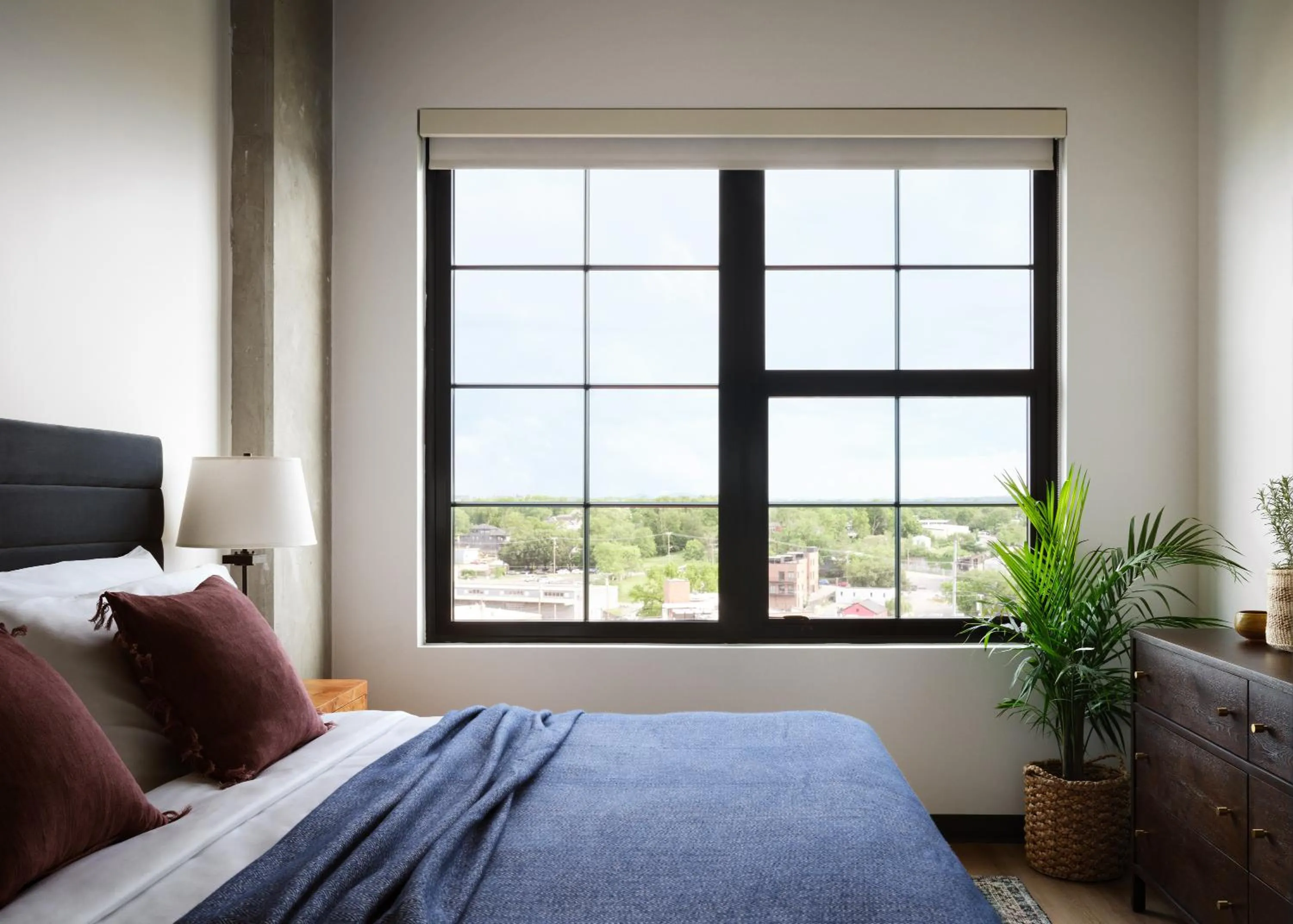 Bed in Memoir Wedgewood Houston