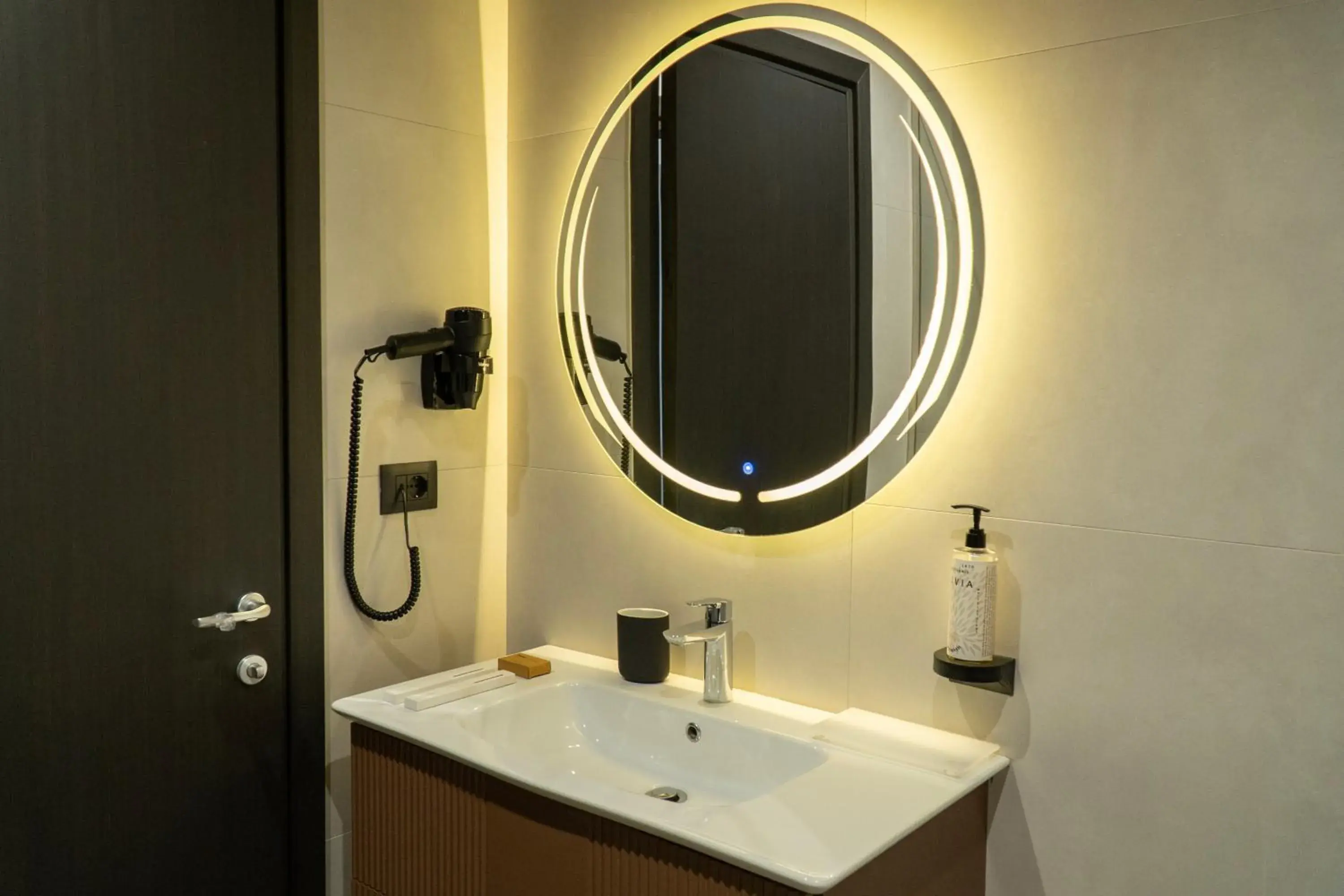 Deluxe Double Room with Balcony and Sea View in Joelle Premium Hotel Deluxe Double Room with Balcony and Sea View in Joelle Premium Hotel
