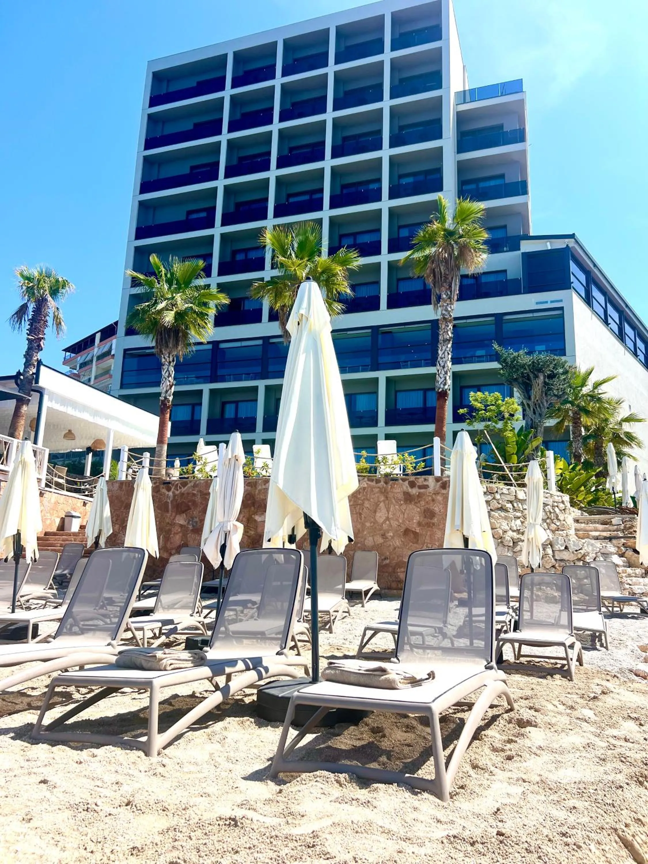 Joelle Premium Hotel