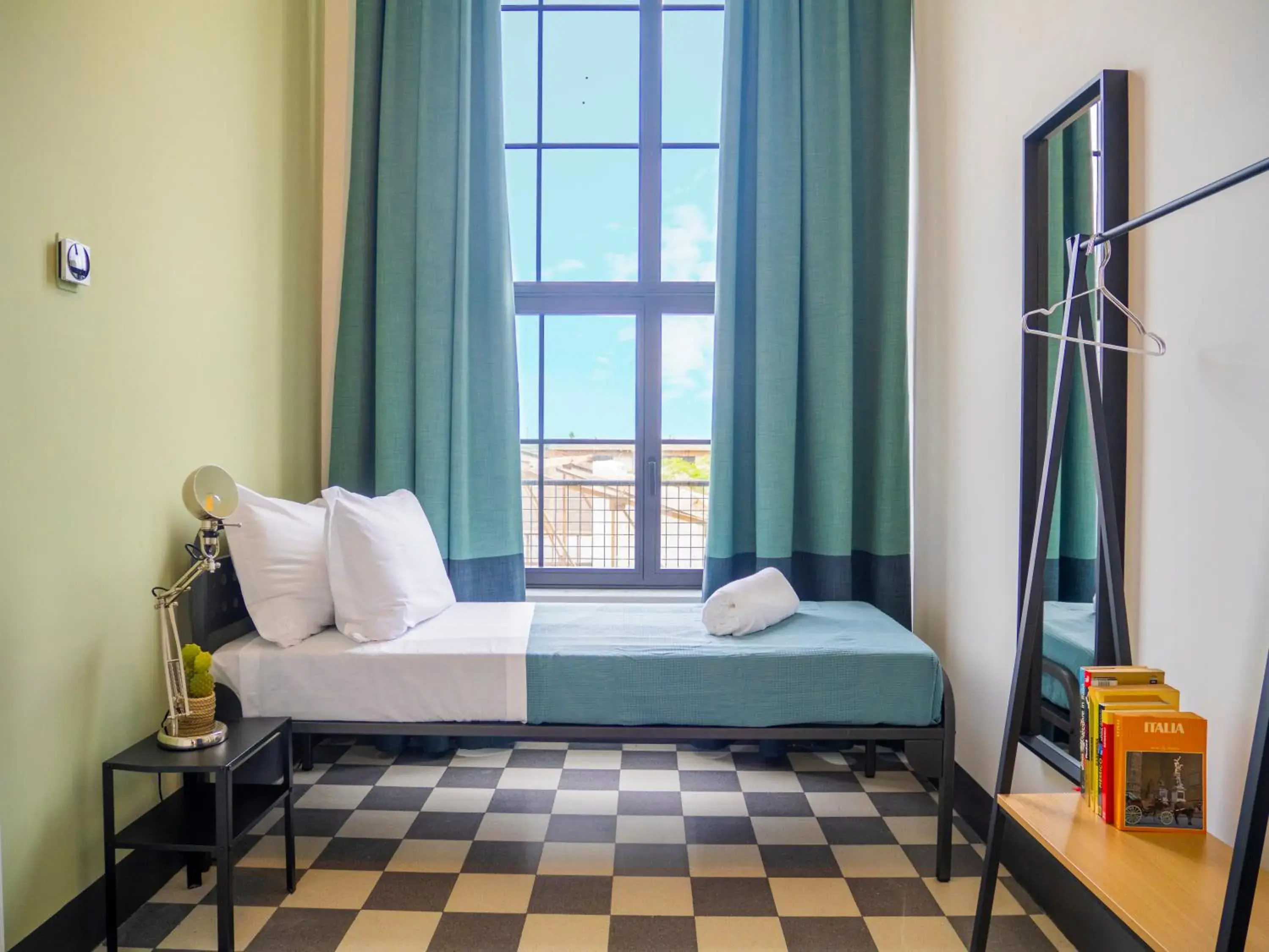 Single Room in Ostello Bello Palermo Single Room in Ostello Bello Palermo