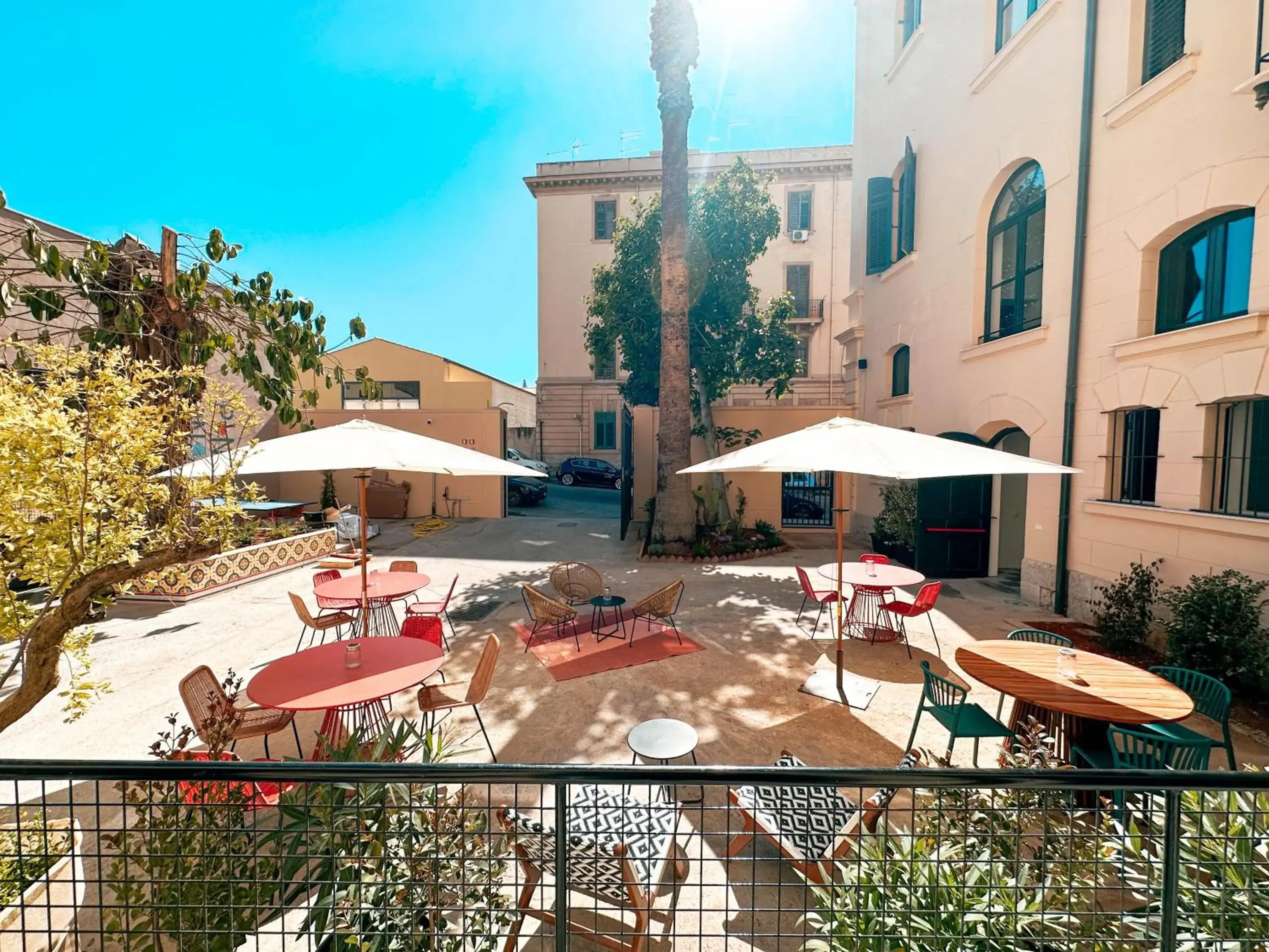 Property building in Ostello Bello Palermo Property building in Ostello Bello Palermo