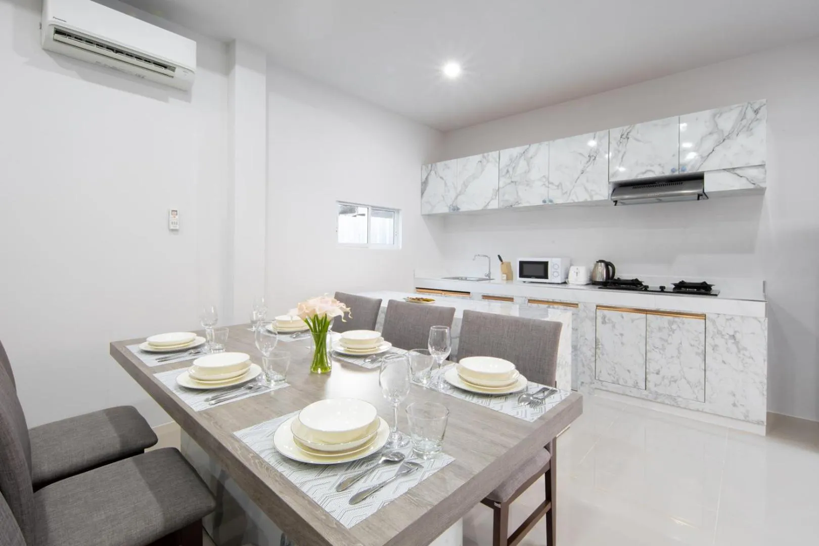 Kitchen or kitchenette in Sasi Pool Villa Phuket
