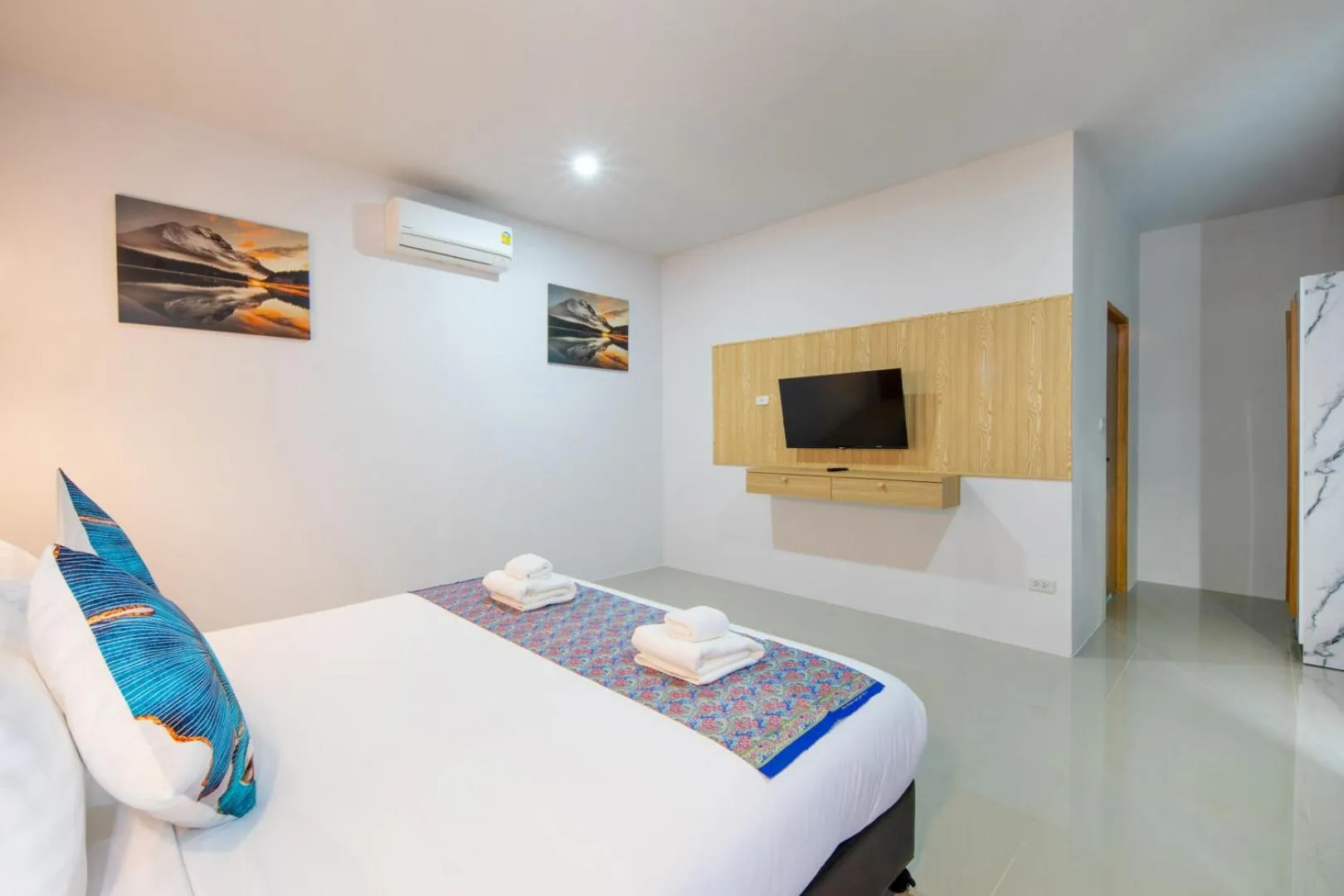 Communal lounge/ TV room, Bed in Sasi Pool Villa Phuket
