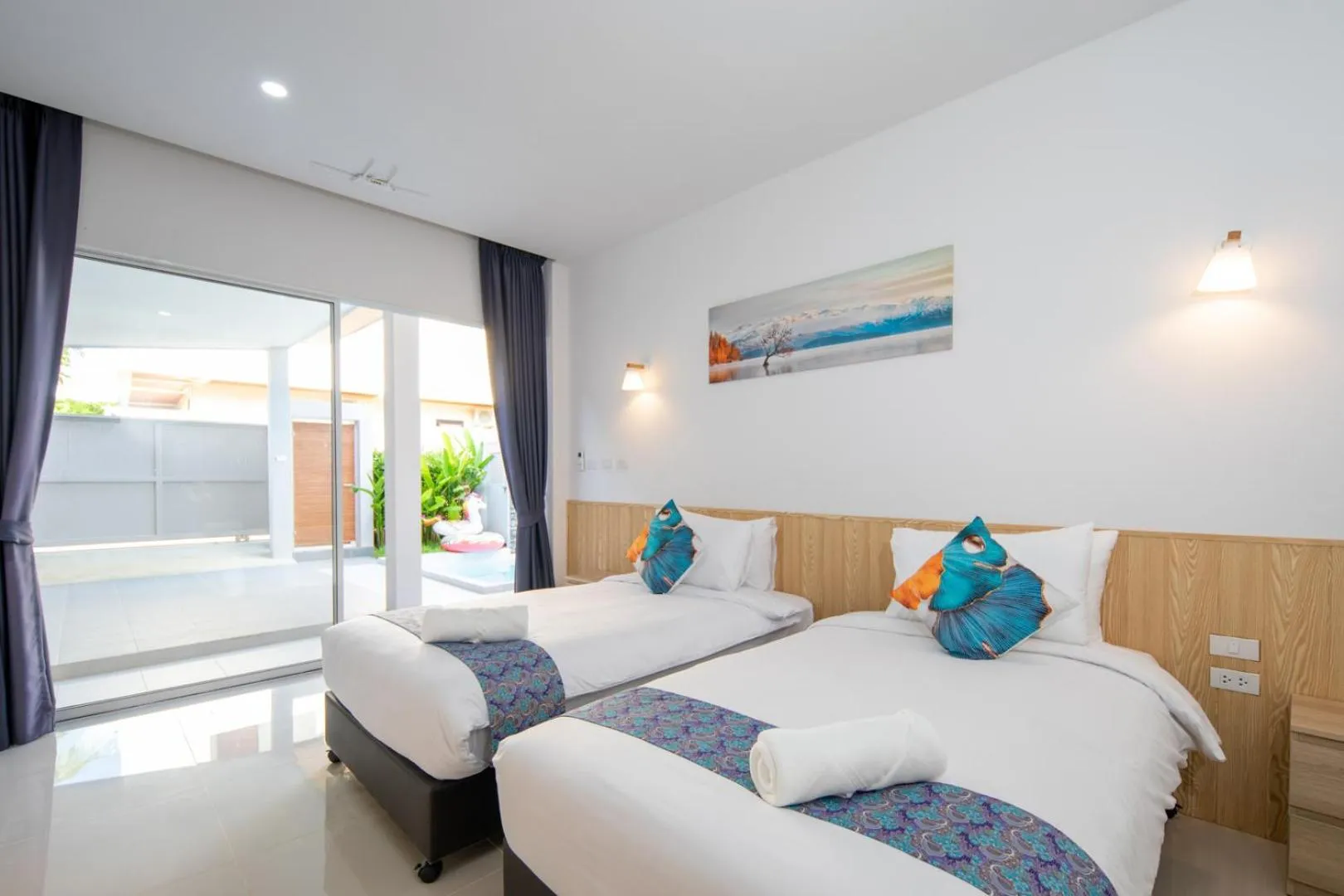 Bed in Sasi Pool Villa Phuket