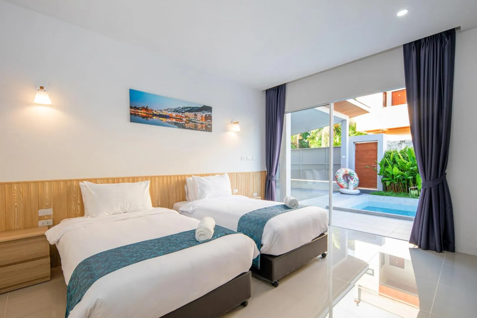 Bed in Sasi Pool Villa Phuket