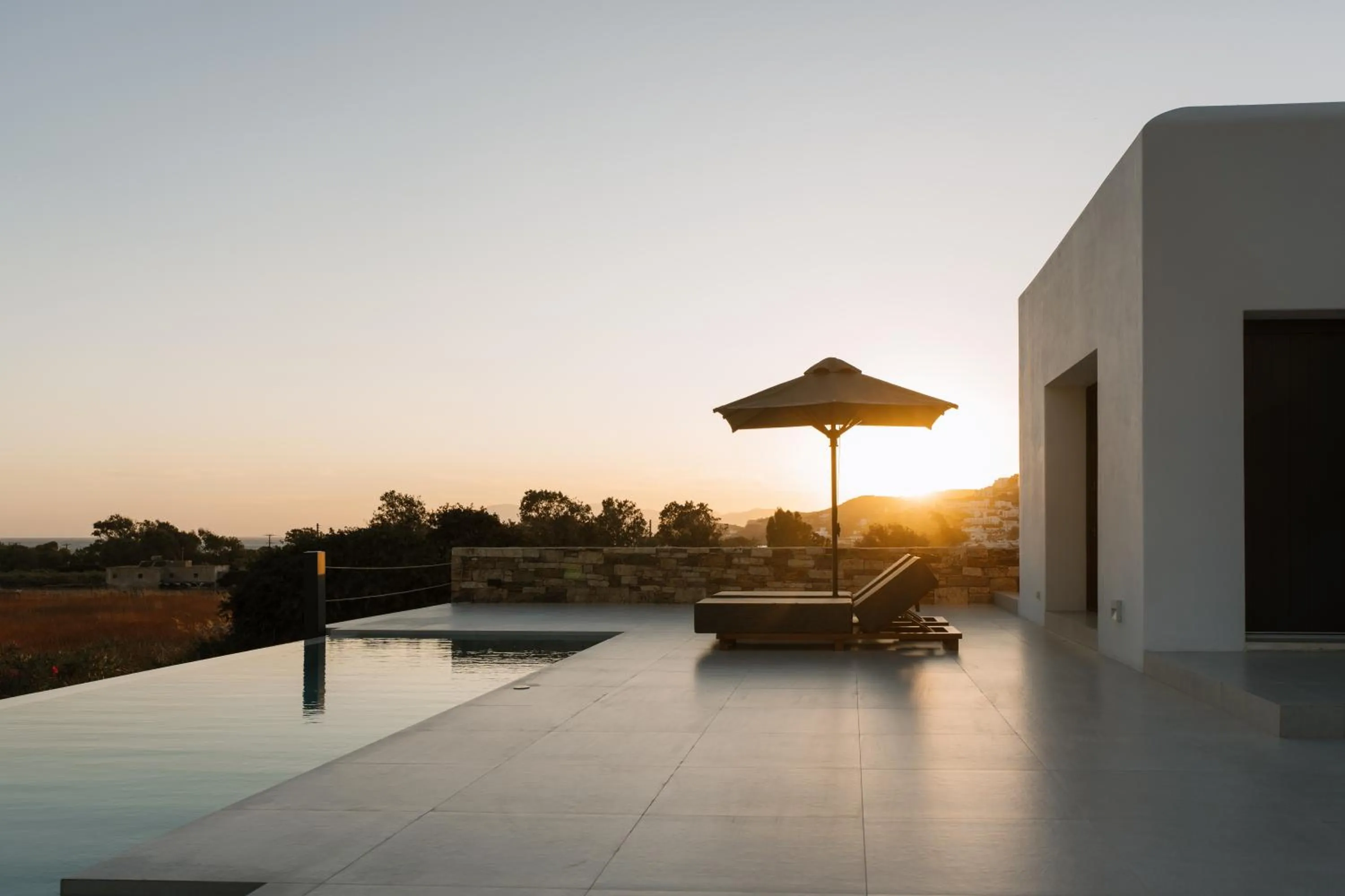 Pool view in Ios Bliss