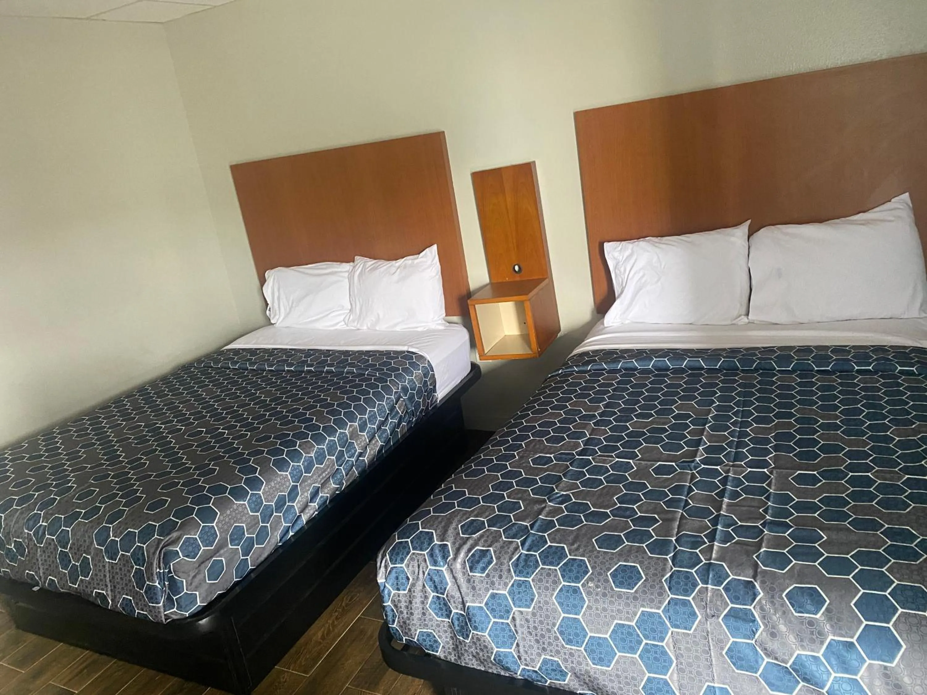 Bed in PASCAGOULA EXTENDED STAY