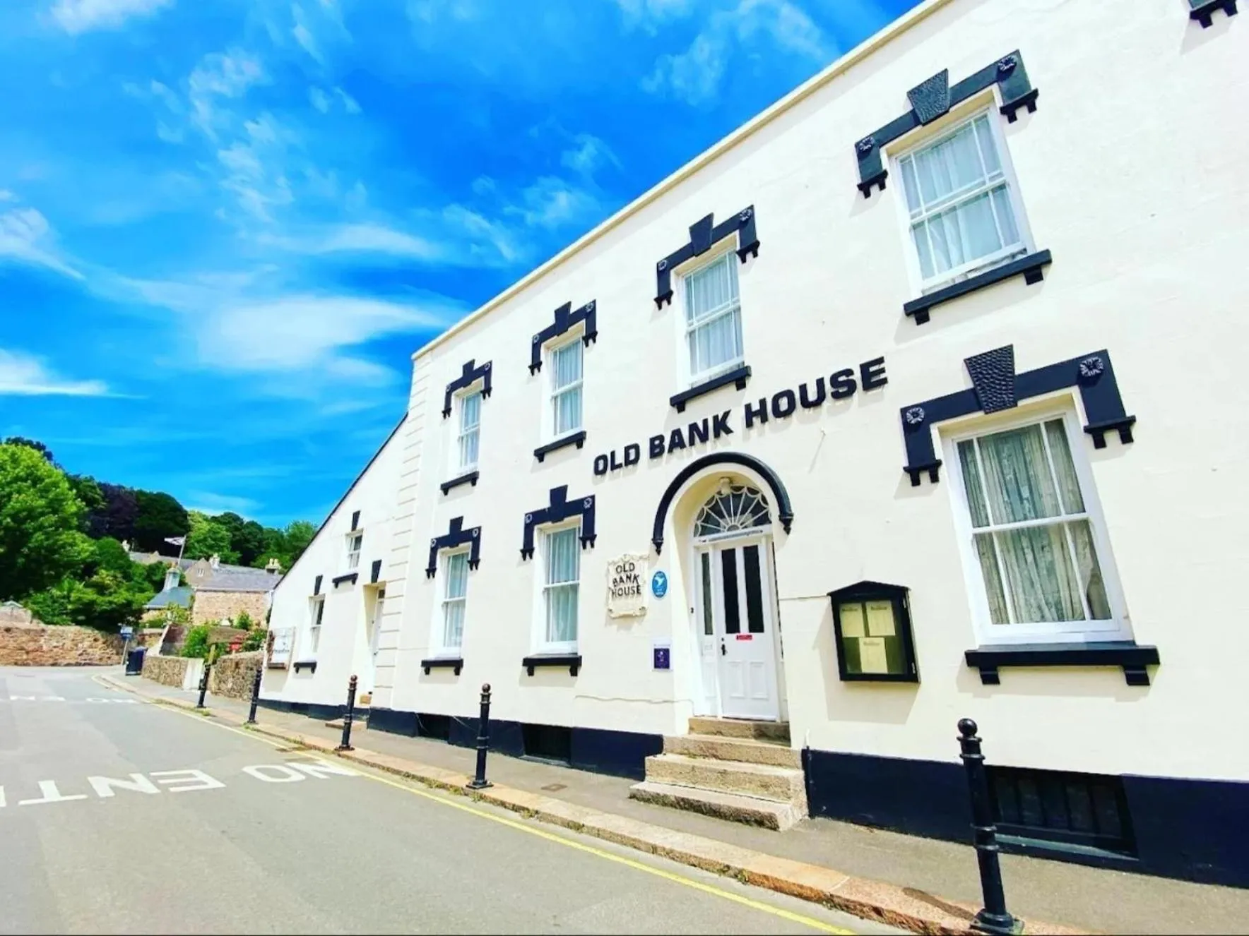 The Old Bank House Hotel