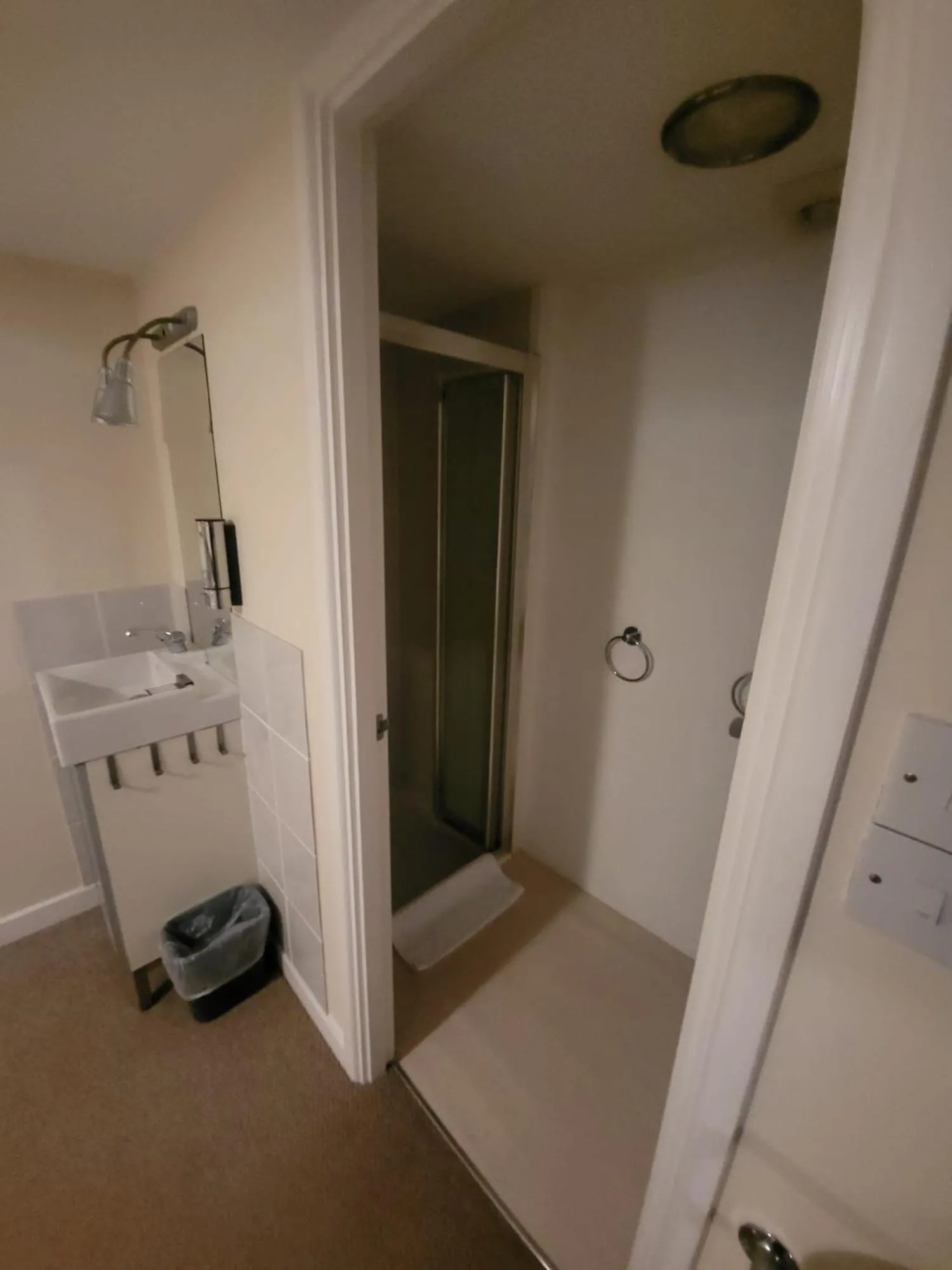Bathroom in The Old Bank House Hotel