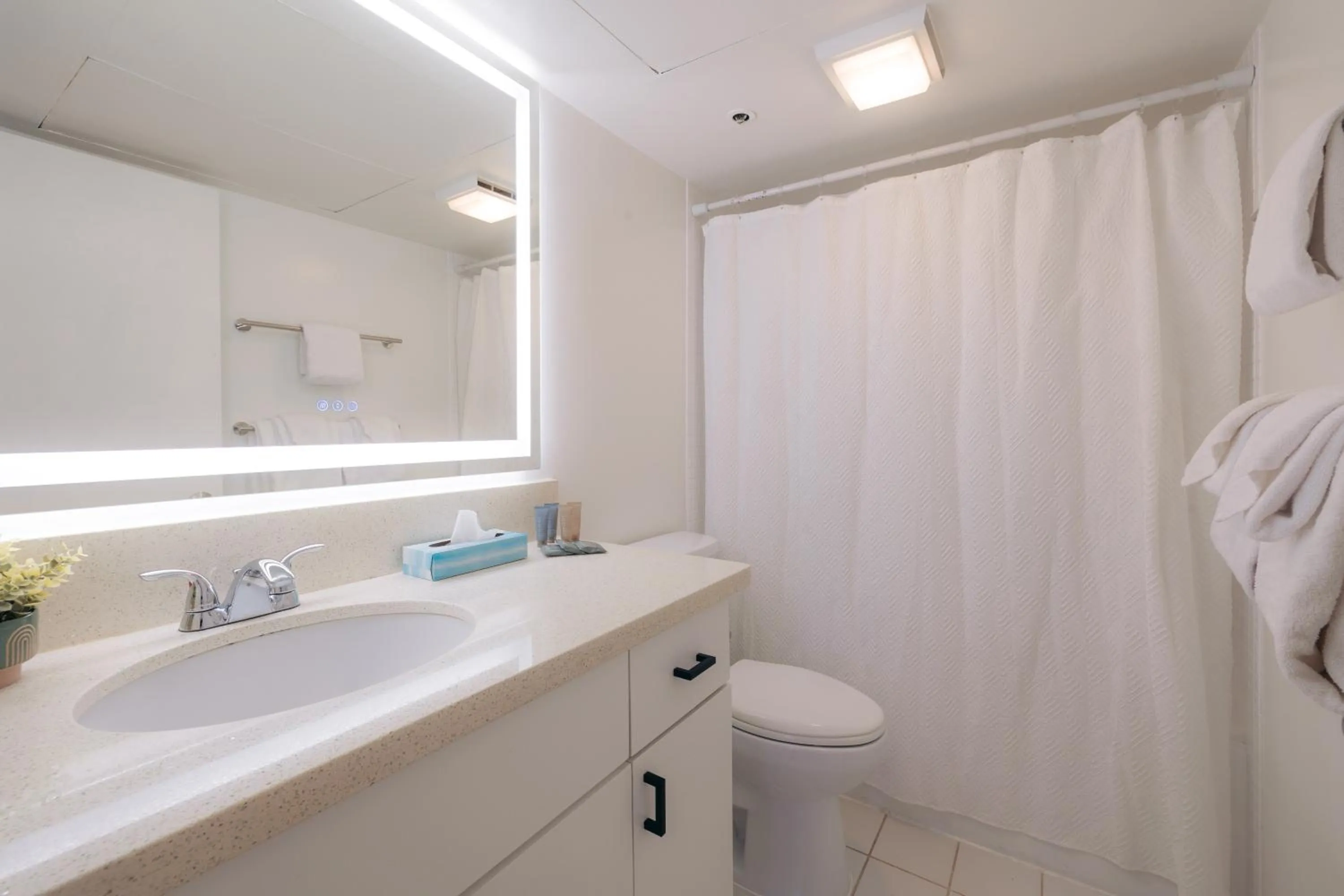 Bathroom in Bishop Suites at Executive Centre
