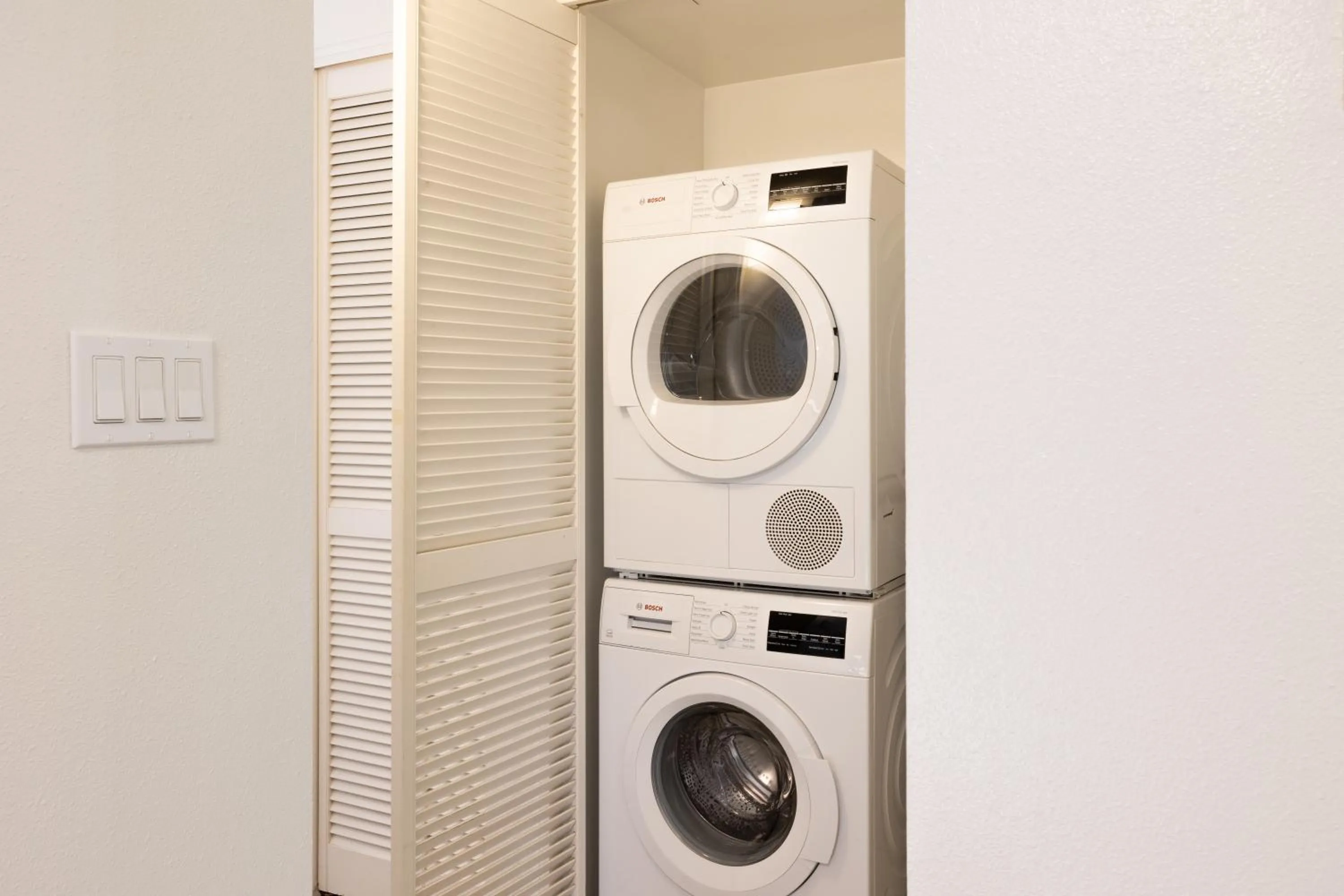 laundry in Bishop Suites at Executive Centre