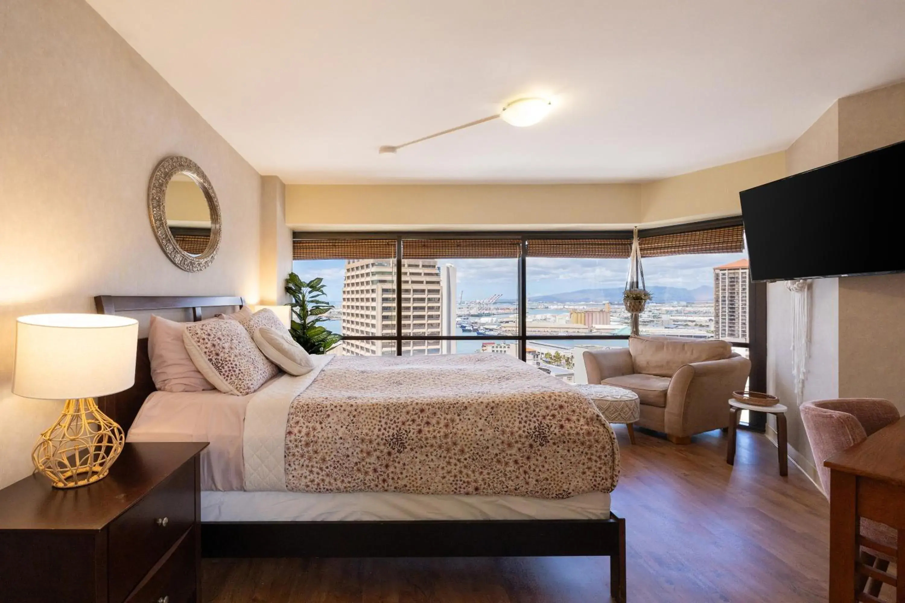 Ocean View Suite in Bishop Suites at Executive Centre Ocean View Suite in Bishop Suites at Executive Centre