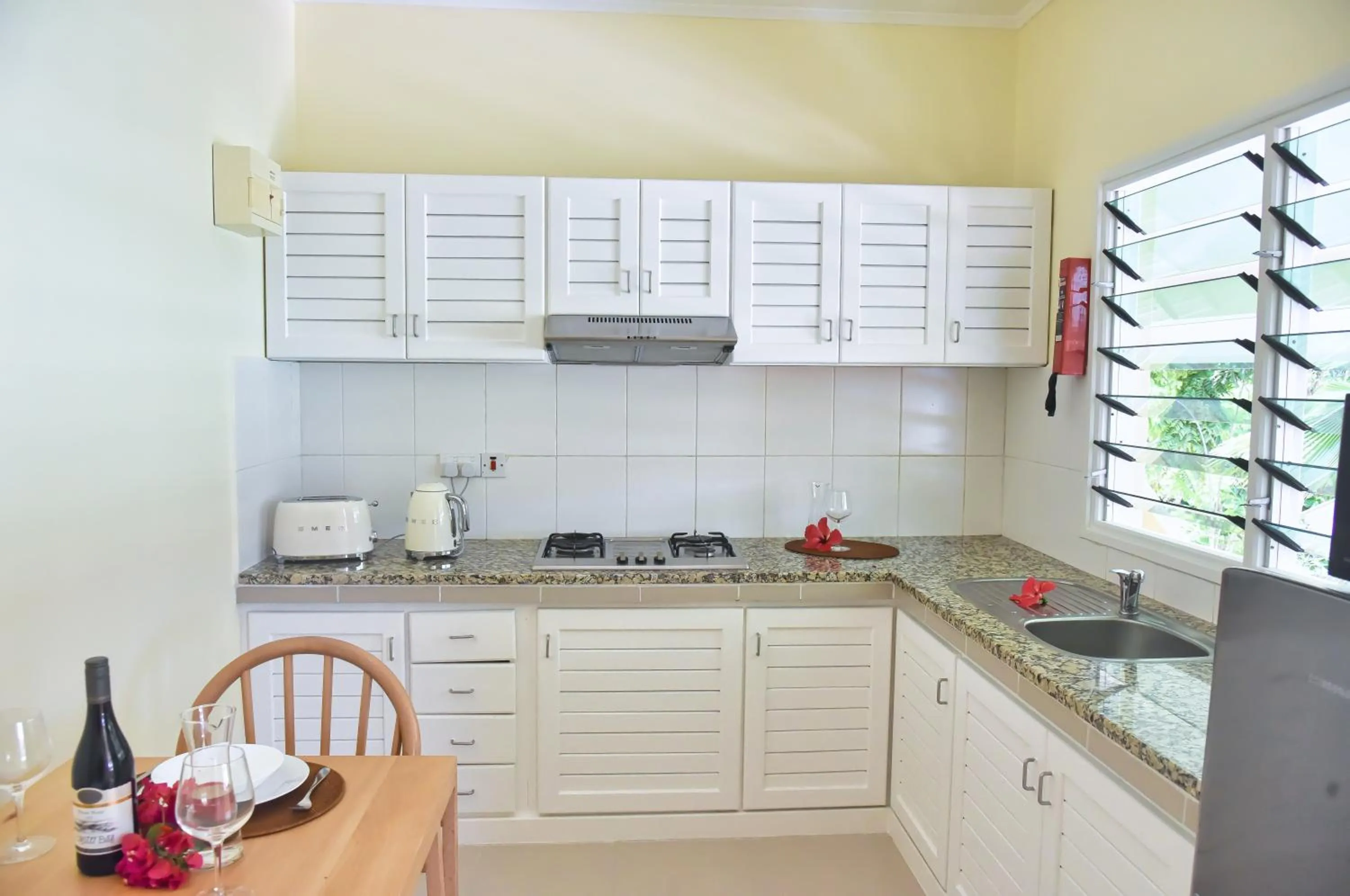 Kitchen or kitchenette in Residence Praslinoise