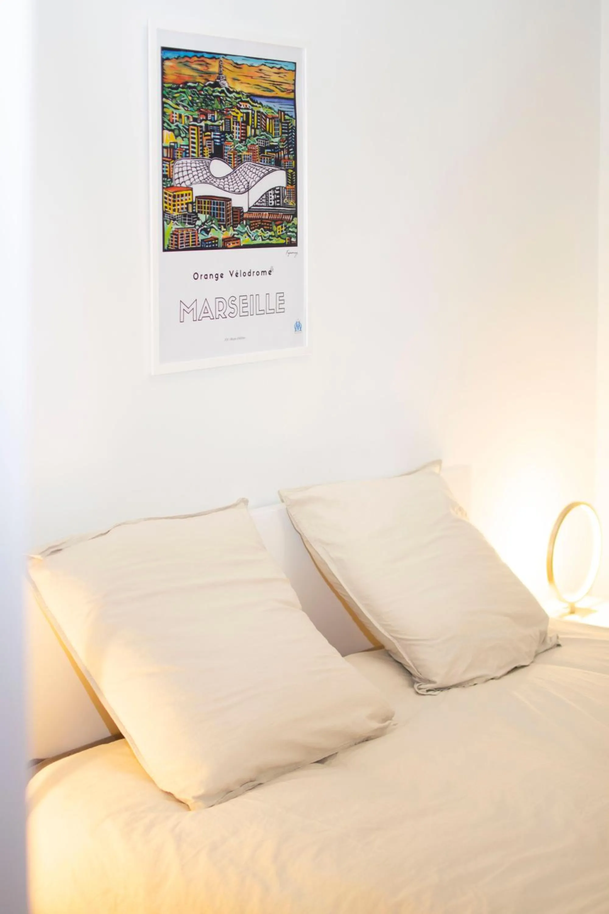 Bedroom, Bed in Appartement au coeur du Vieux-Port