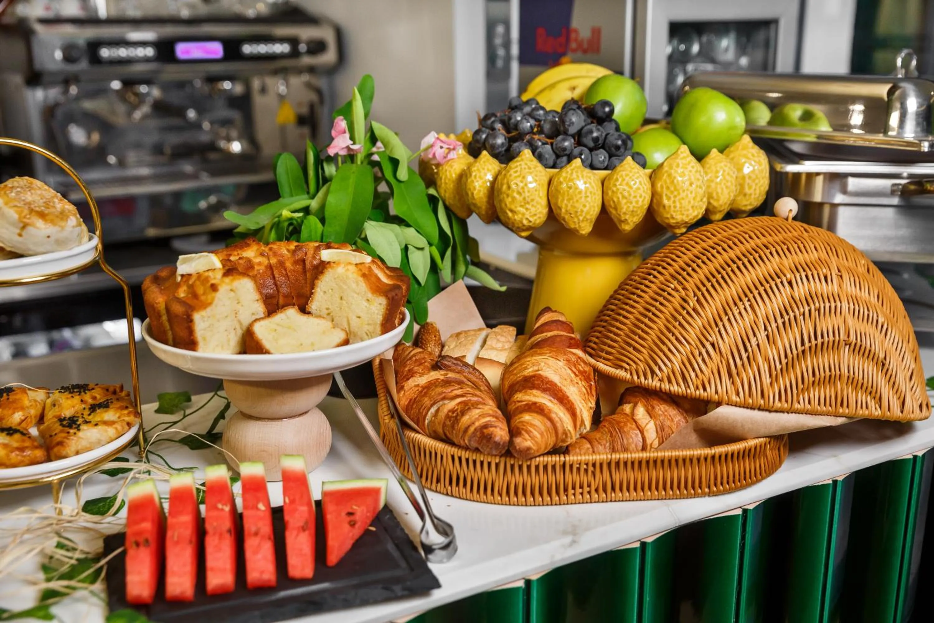 Food and drinks in Luff Living - Adult Only 12 Plus