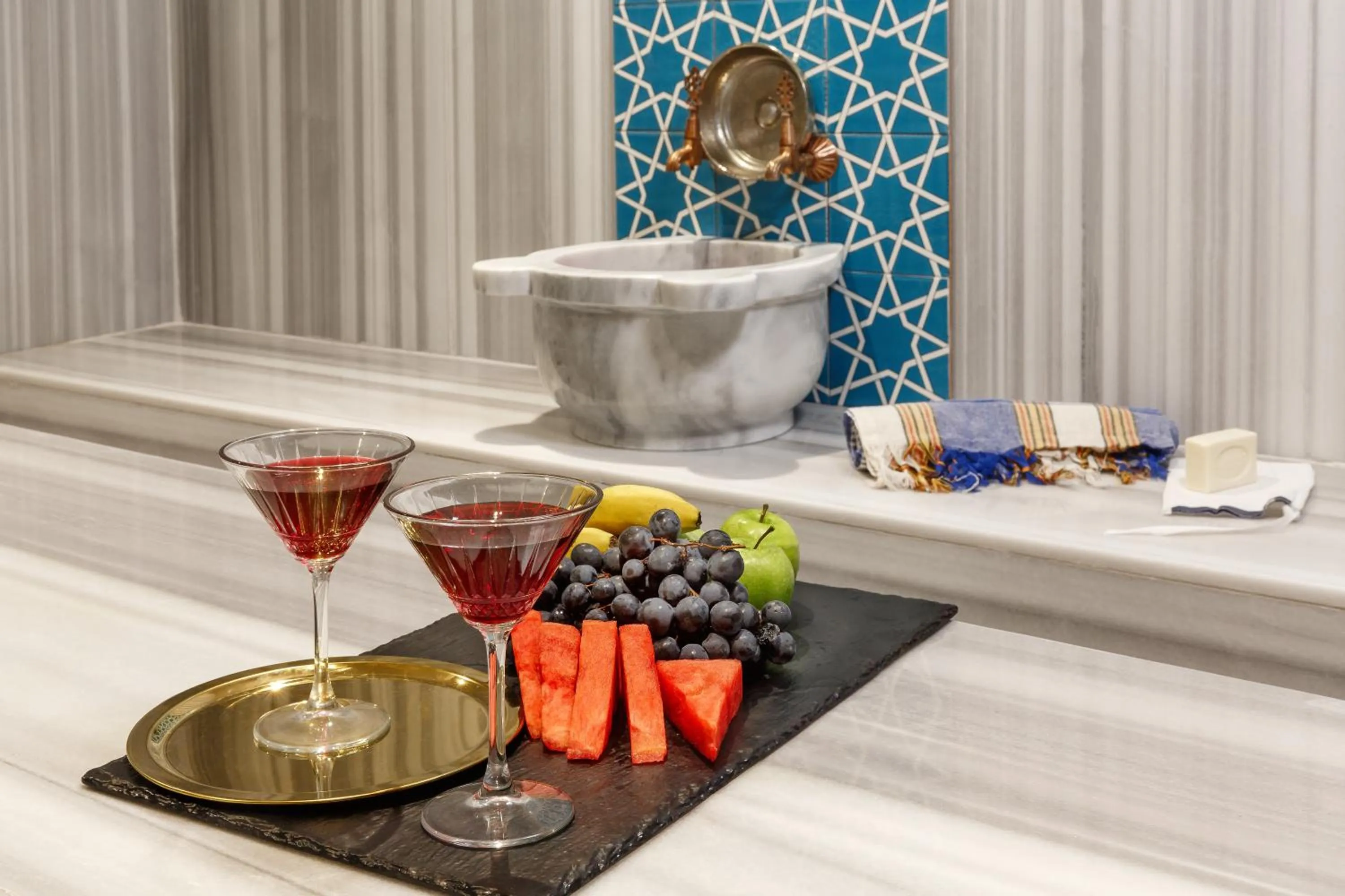 Public Bath in Luff Living - Adult Only 12 Plus