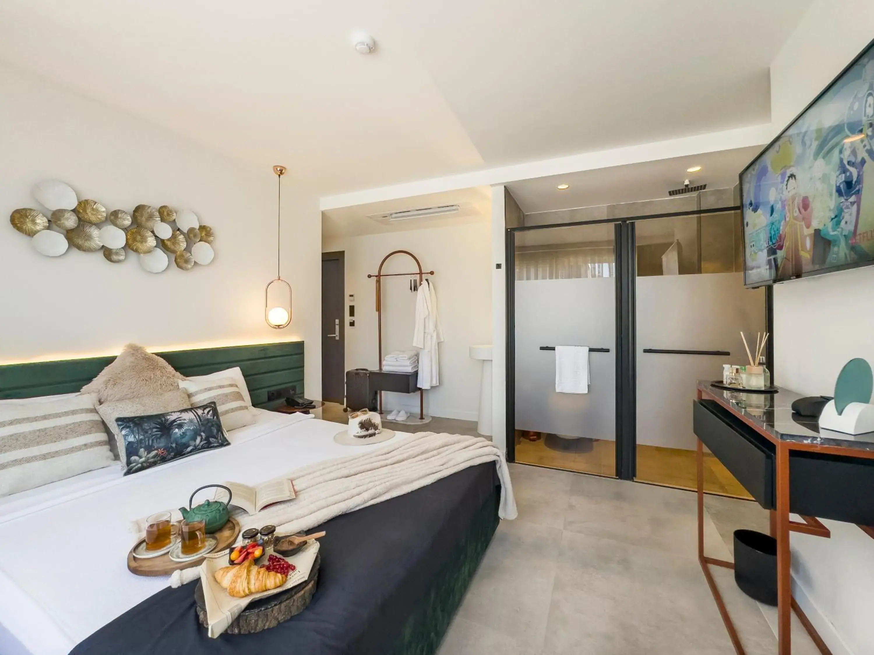 Luff Living - Adult Only 12 Plus Luff Living - Adult Only 12 Plus