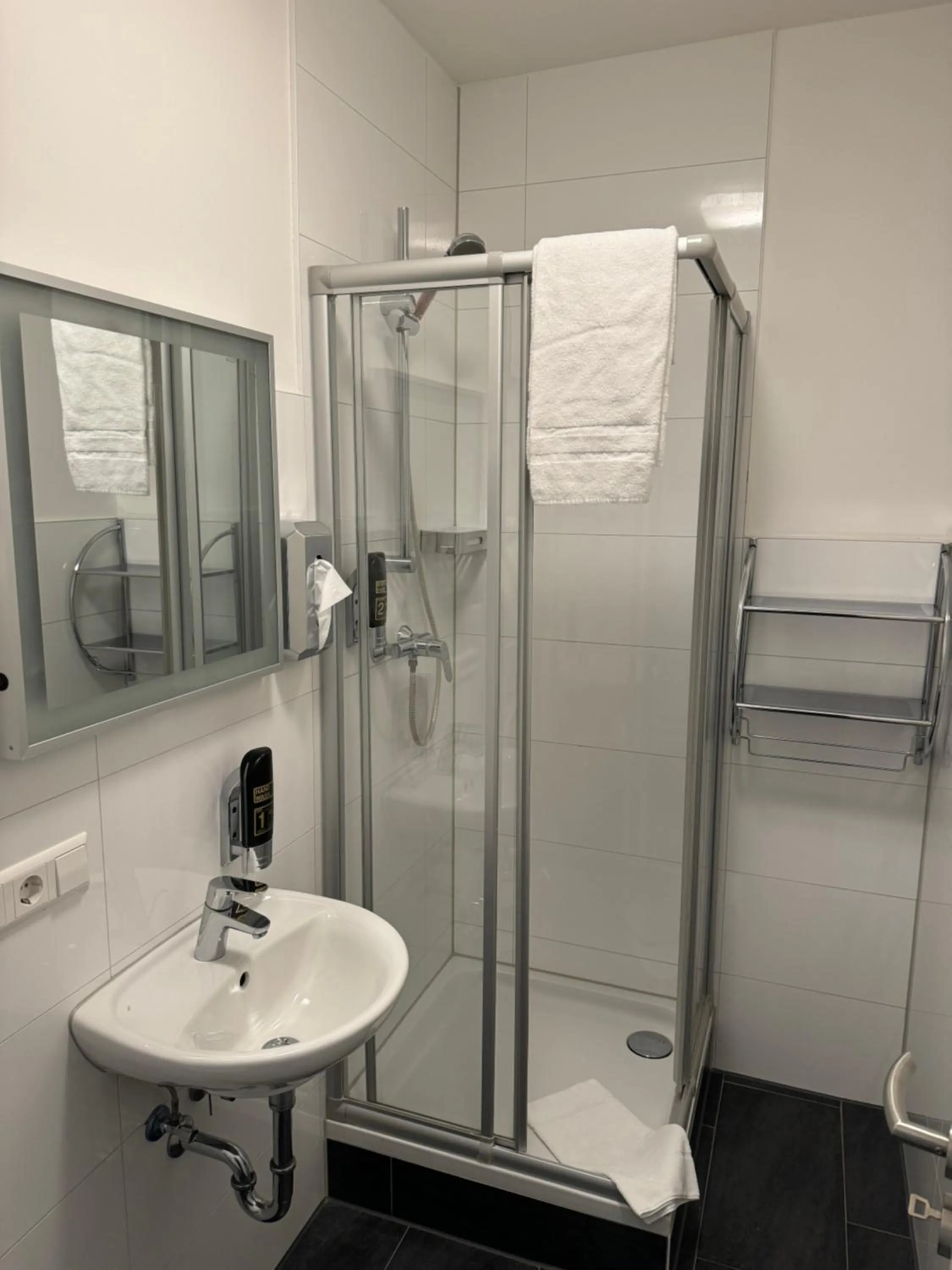 Bathroom in Ariston Hotel