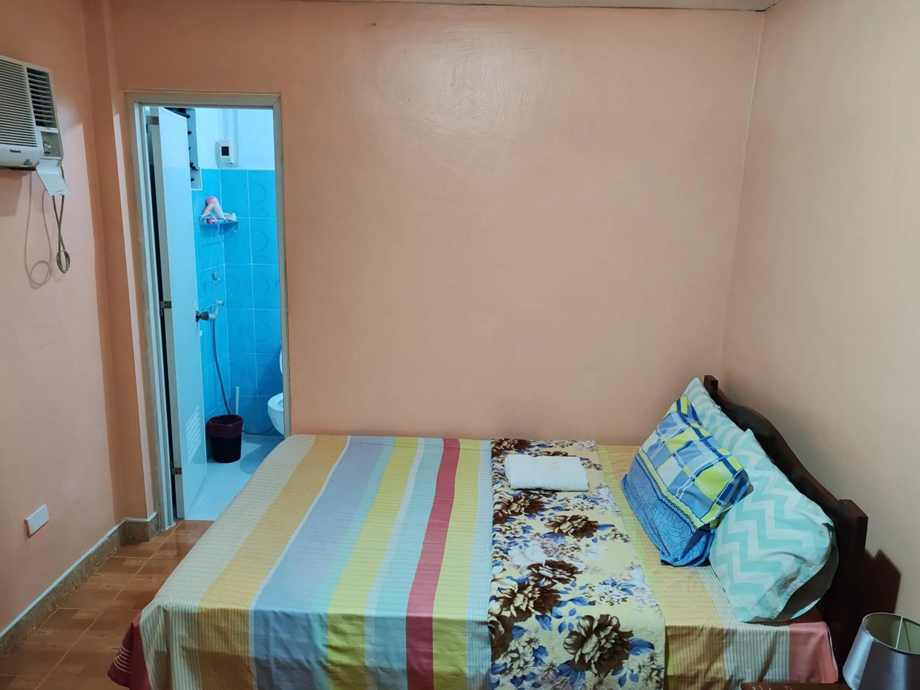 Bed in TGH Guest House Badian