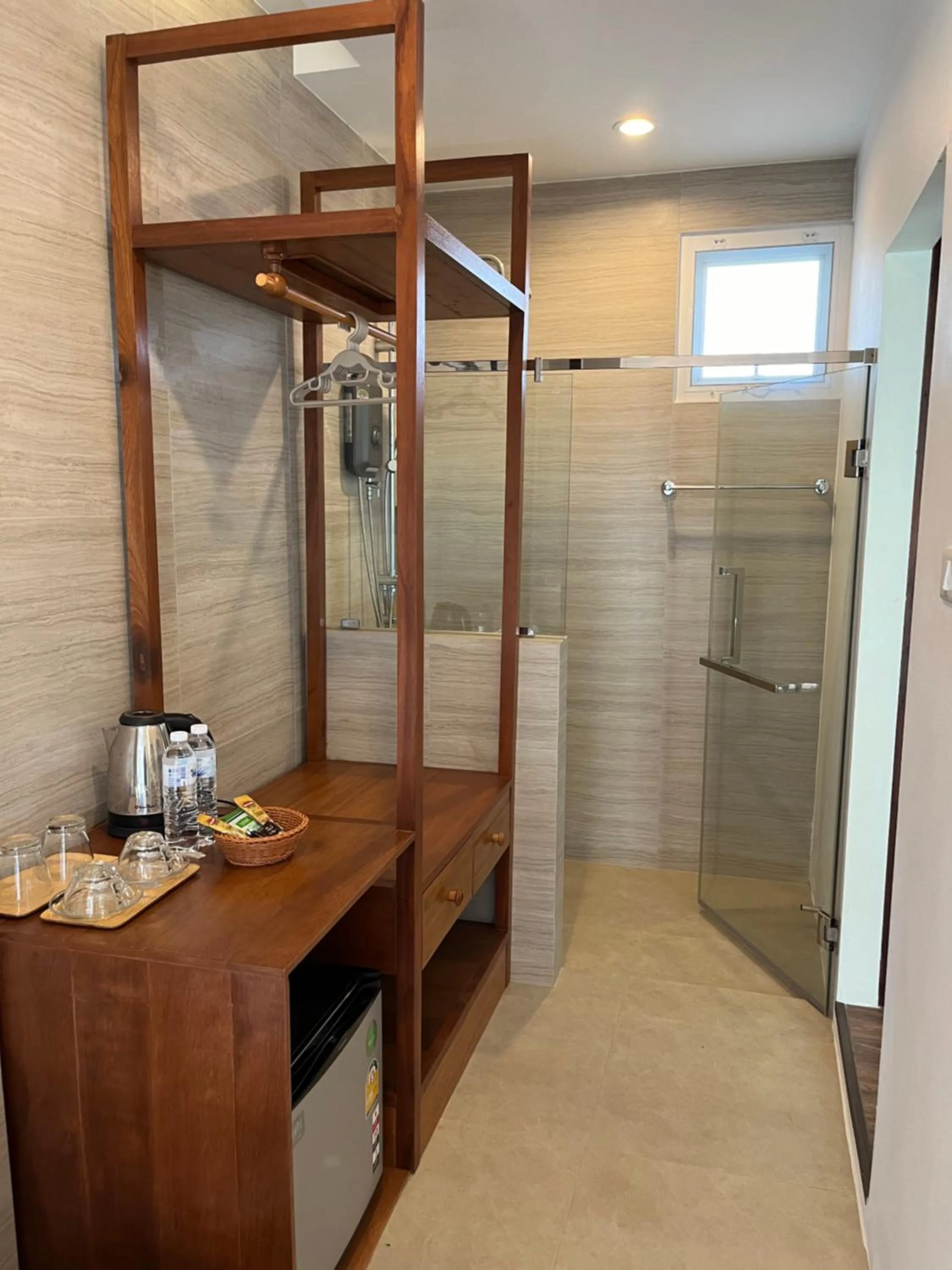 Shower in DOI LUANG SCENE