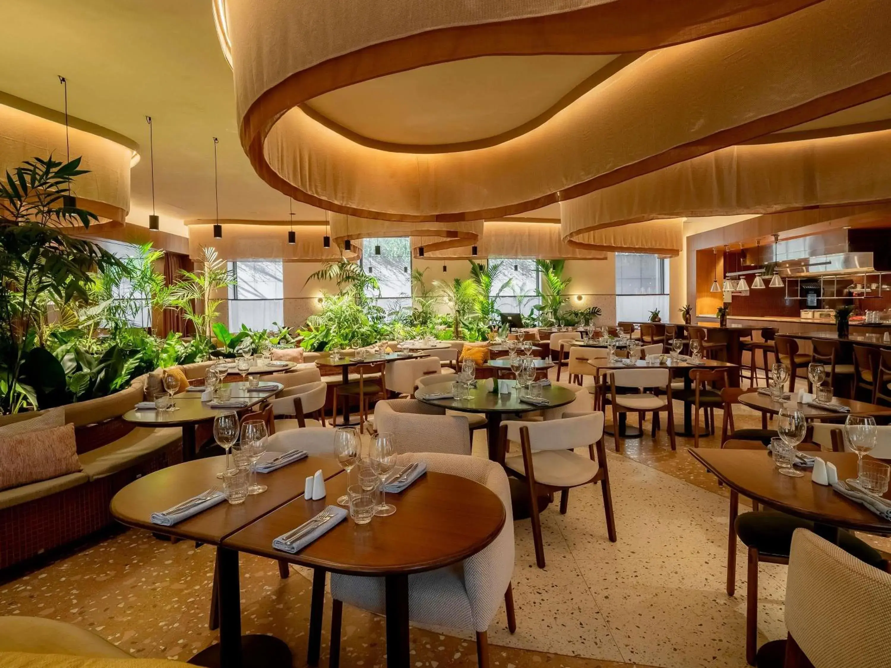 Restaurant/places to eat in Pullman Sao Paulo Ibirapuera Restaurant/places to eat in Pullman Sao Paulo Ibirapuera