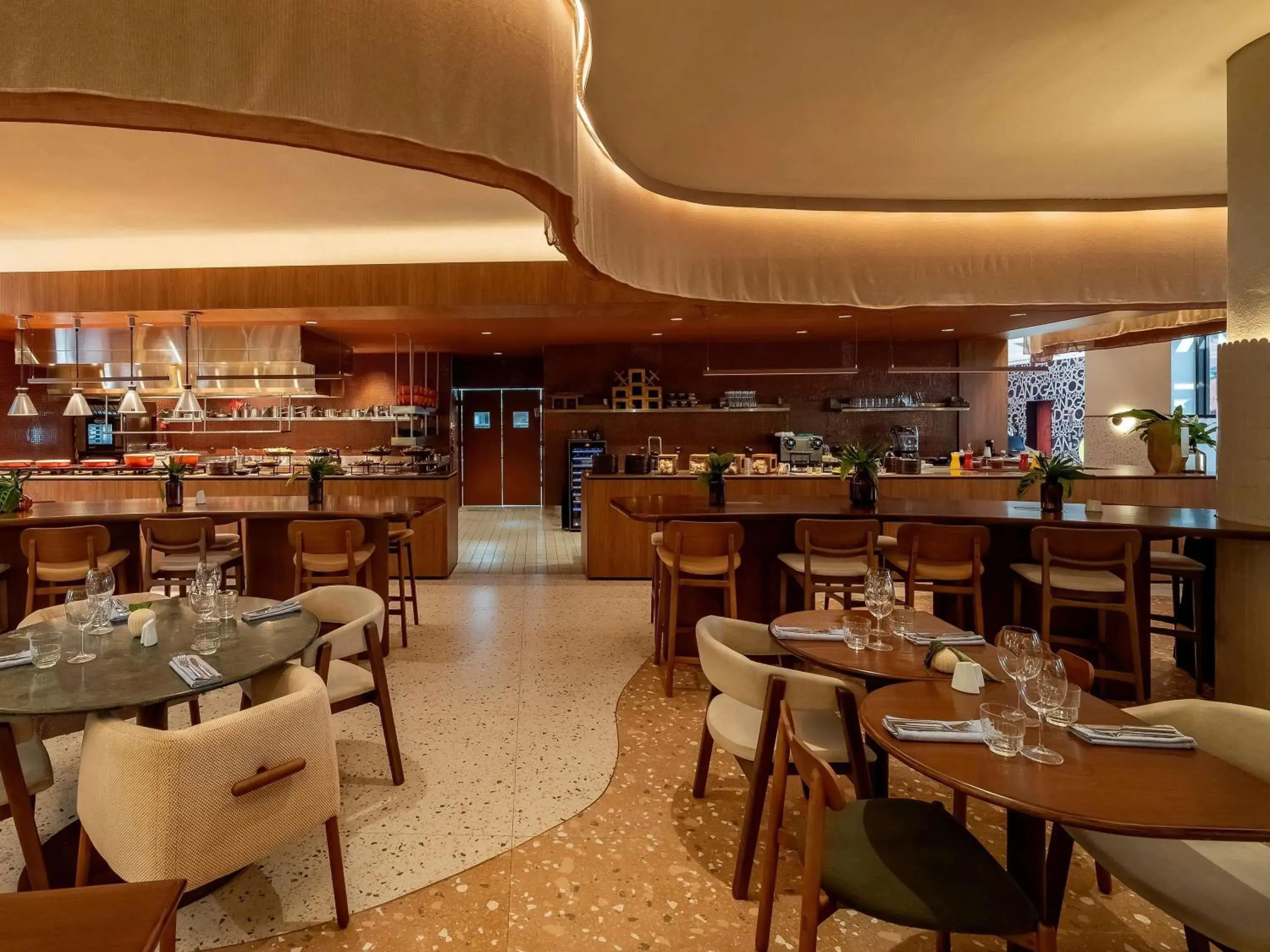 Restaurant/places to eat in Pullman Sao Paulo Ibirapuera Restaurant/places to eat in Pullman Sao Paulo Ibirapuera