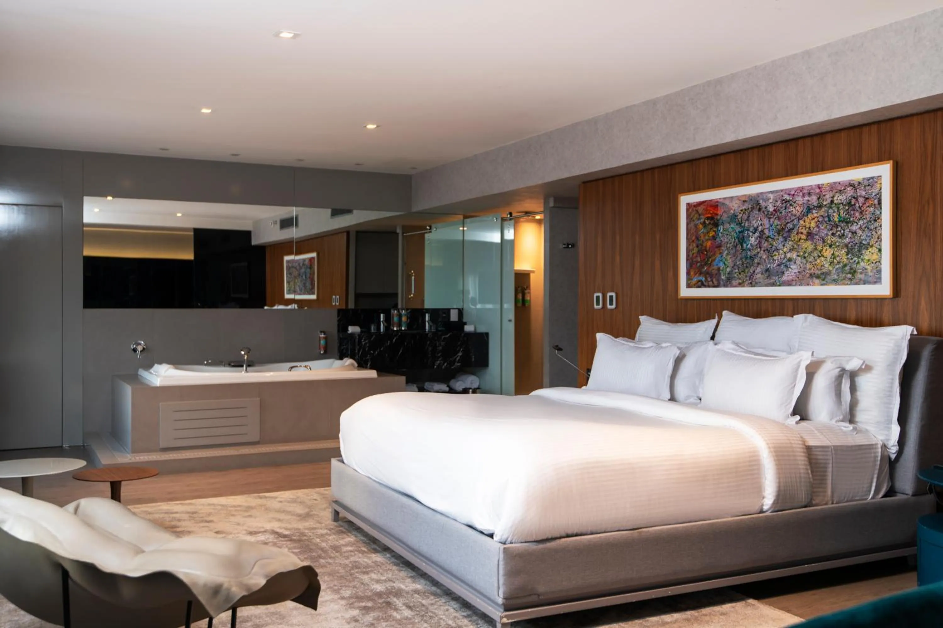 Hot Tub, Bed in Pullman Sao Paulo Ibirapuera