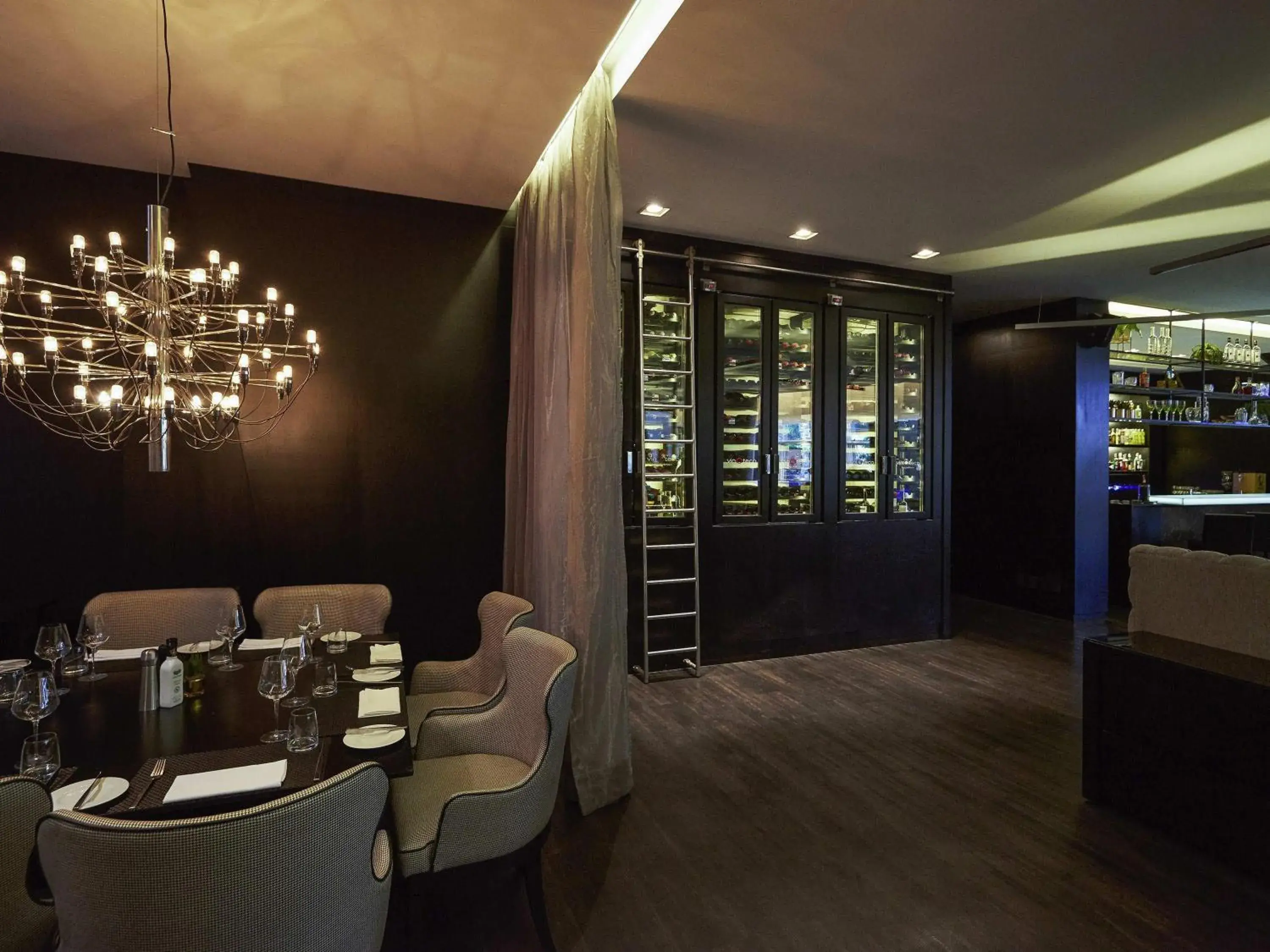 Lounge or bar in Pullman Sao Paulo Ibirapuera Lounge or bar in Pullman Sao Paulo Ibirapuera