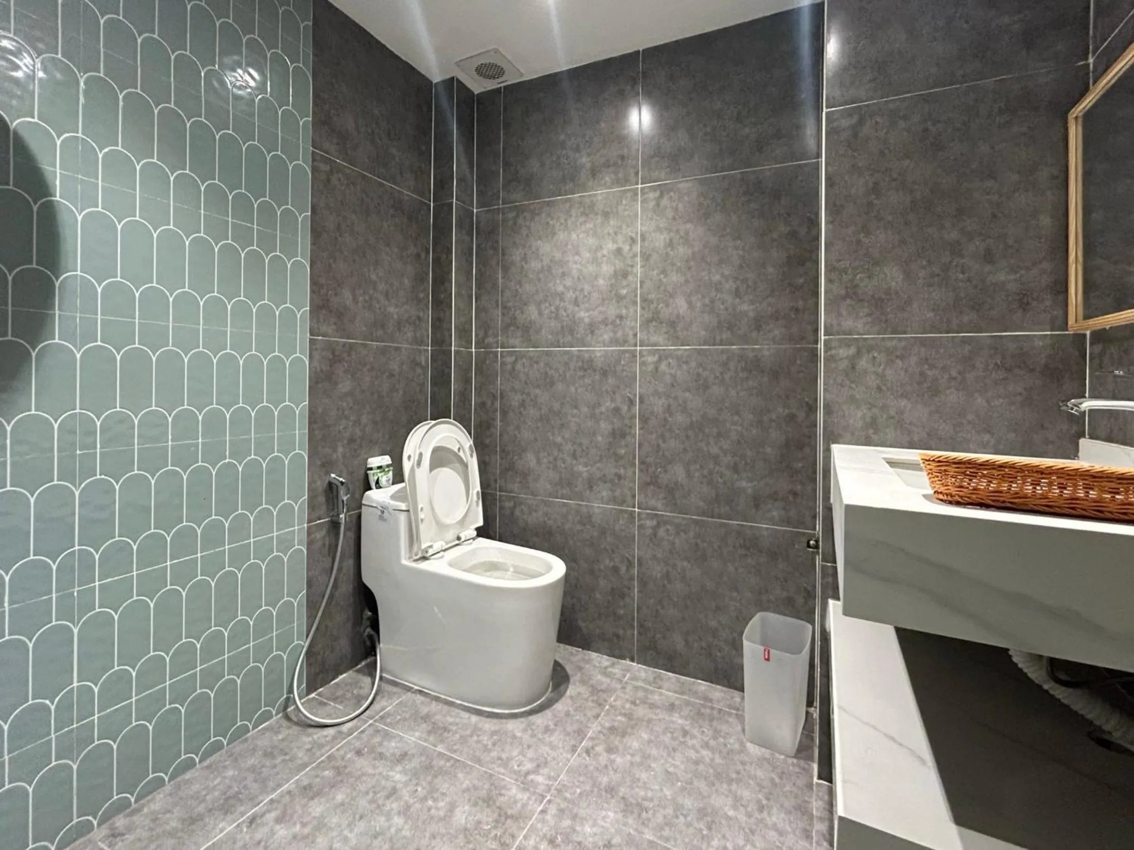 Shower in The Urban Westlake Apartment