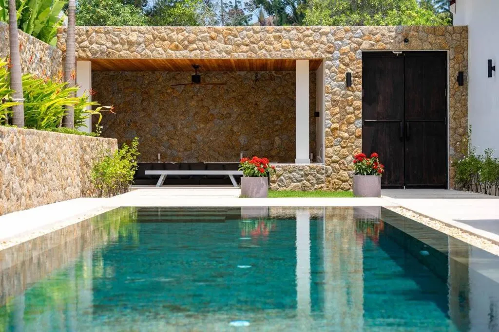 Luxury Balinese Private Pool Villa! KBR12