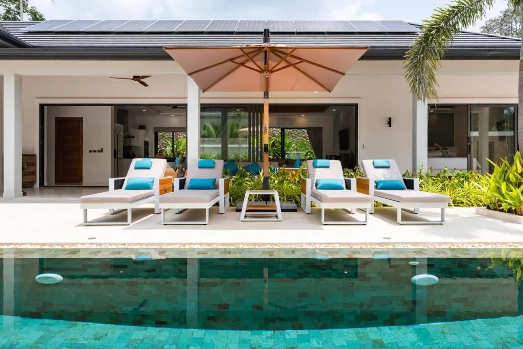 Luxury Balinese Private Pool Villa! KBR12