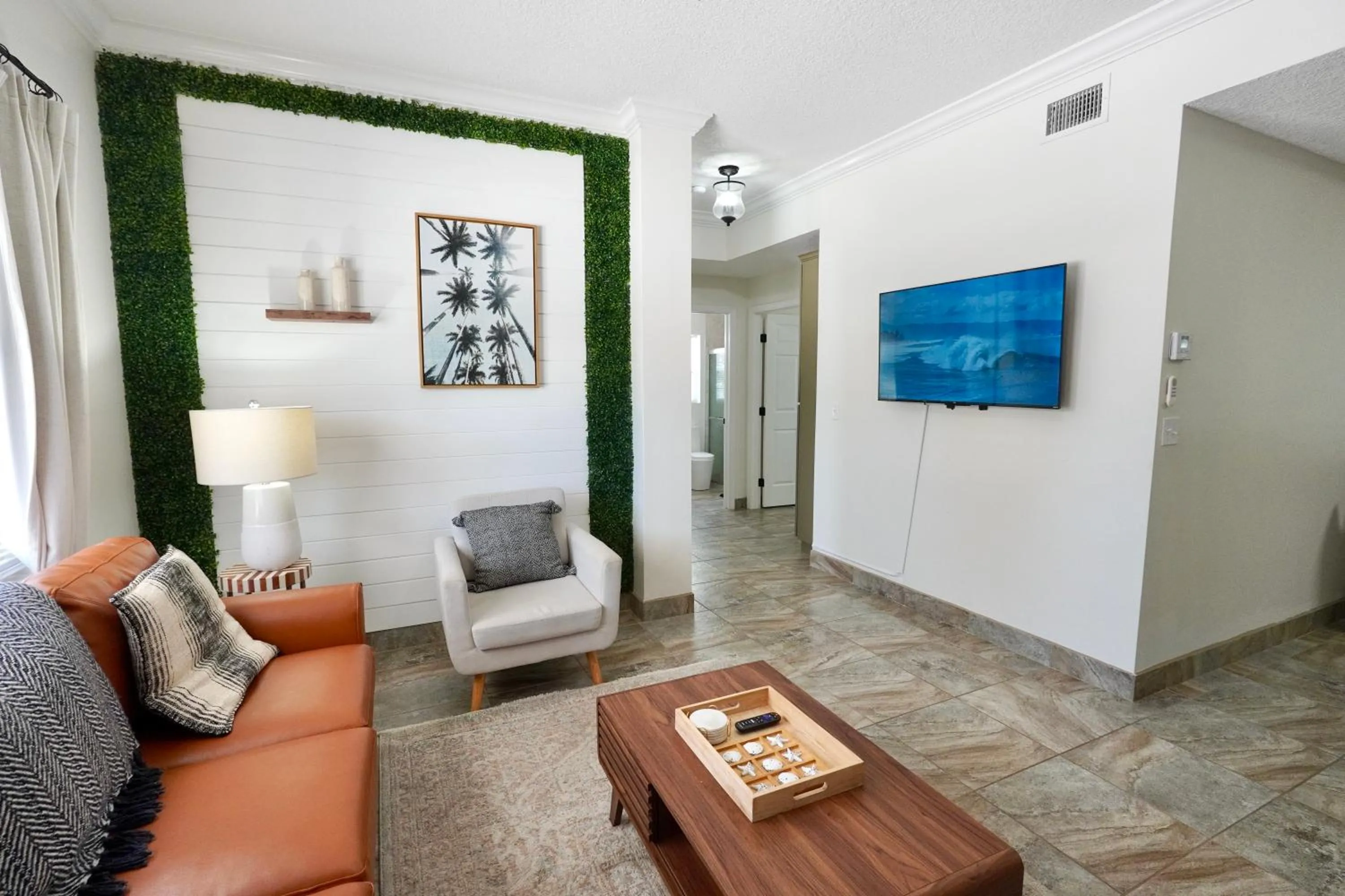 Living room in Villa Olivō -2BR Modern Luxury-River & Ocean Access