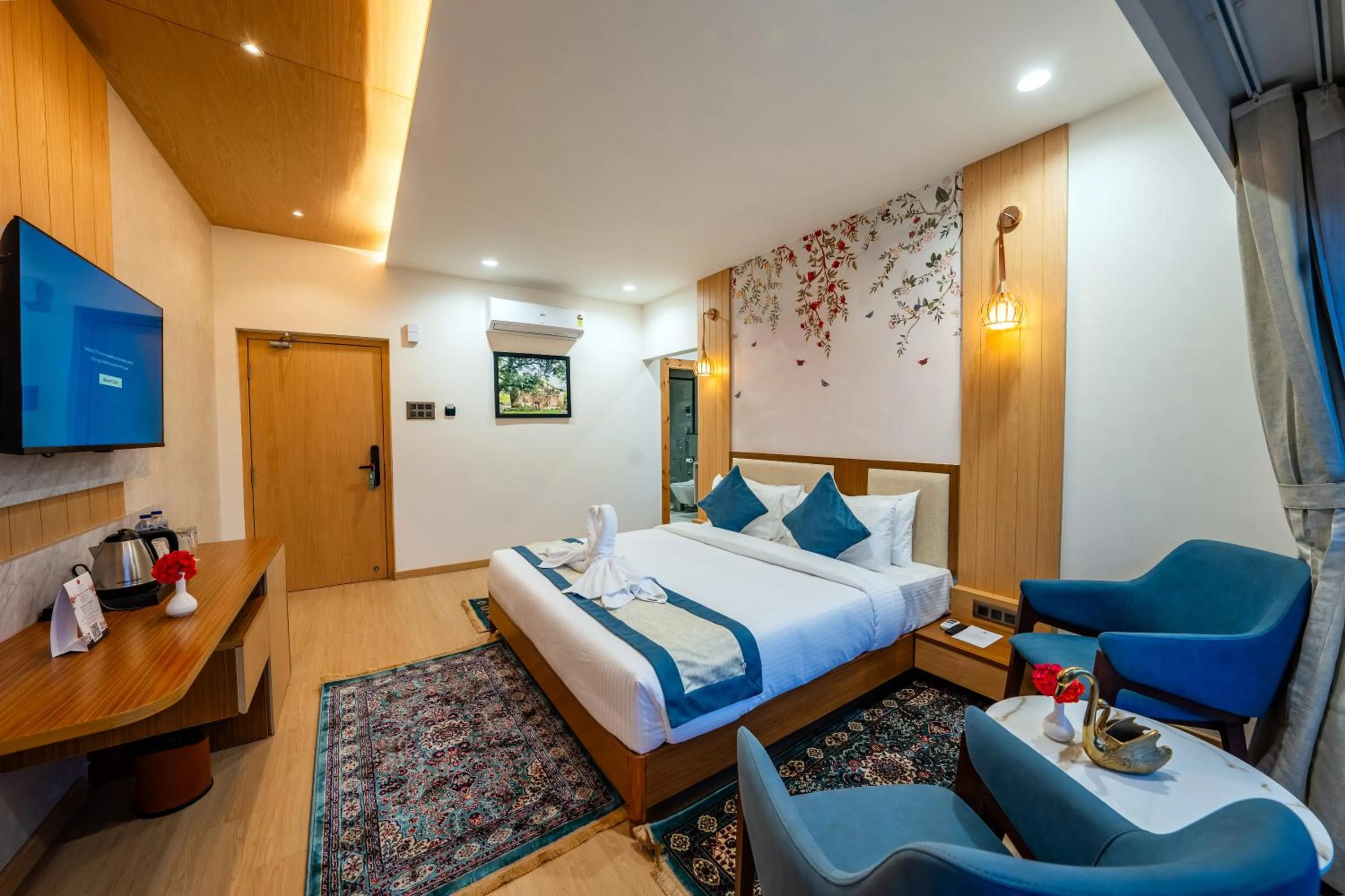 Photo of the whole room, Bed in Arkaya Mukteshwar by SuperGlitz Resorts Pvt Ltd