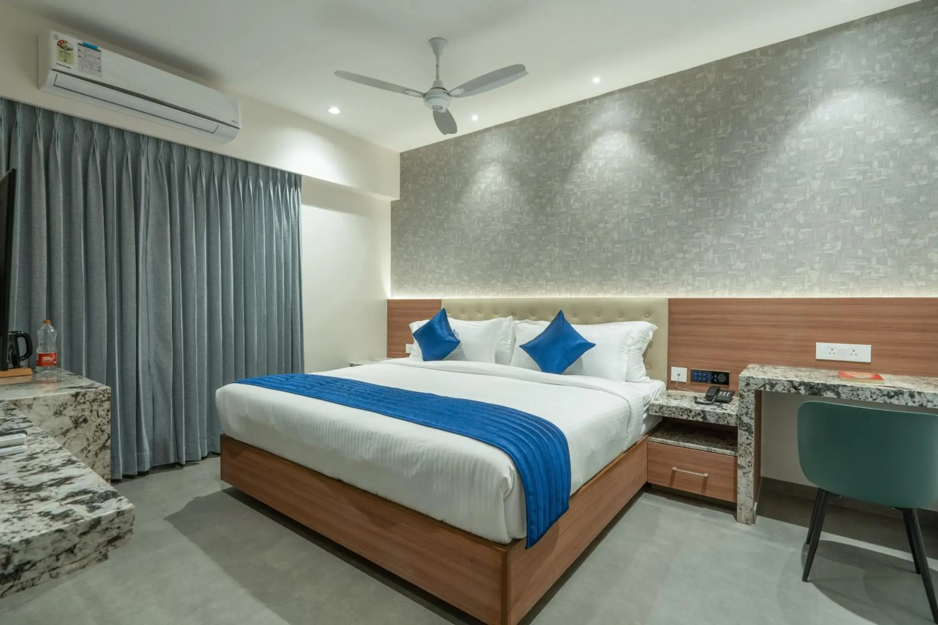 Junior Suite - single occupancy in J Square Inn Junior Suite - single occupancy in J Square Inn